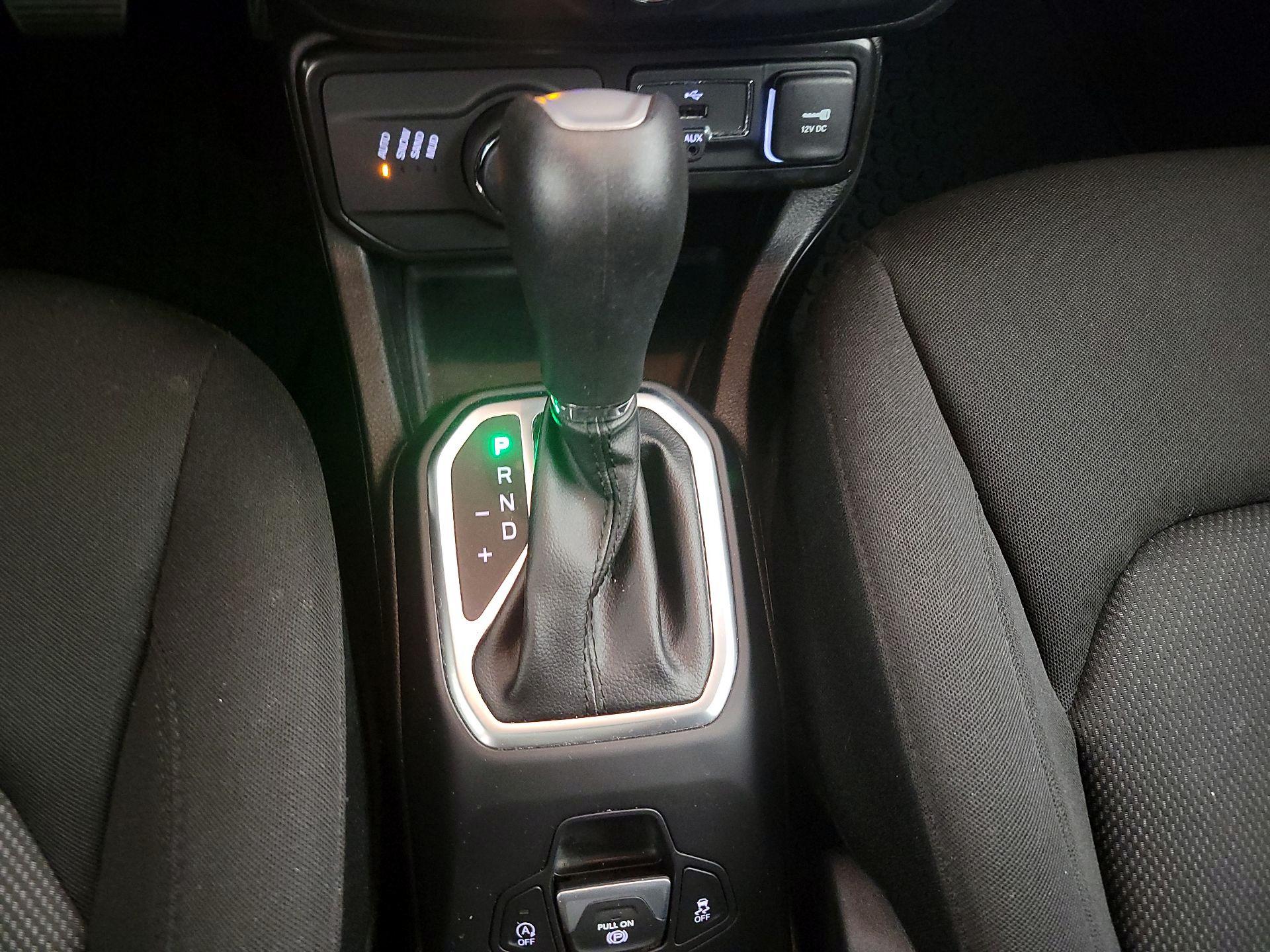 Thumbnail: 2023 Jeep Renegade - 18