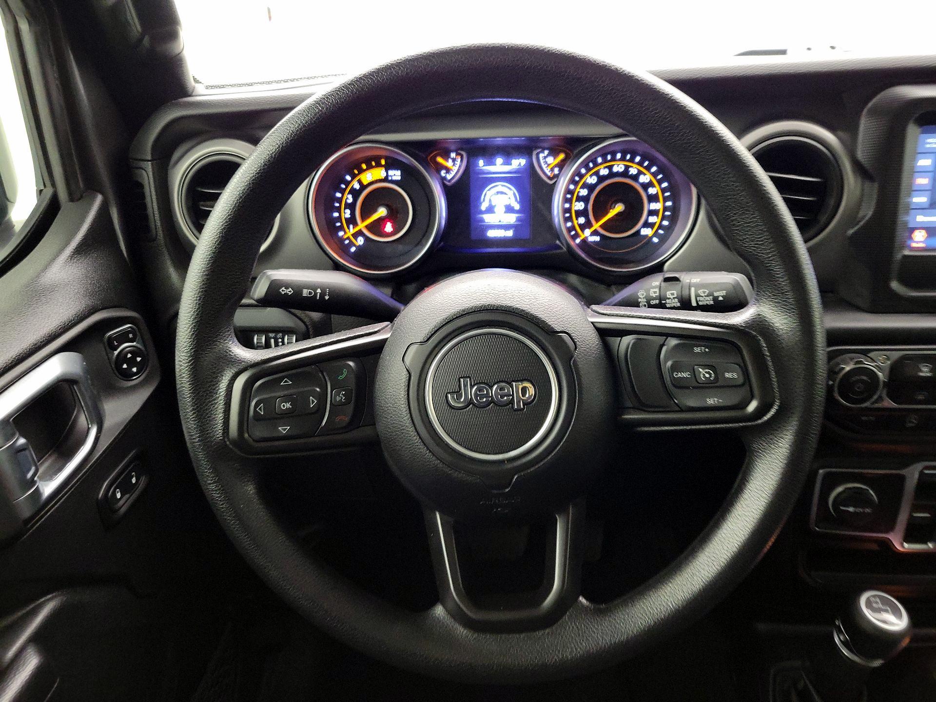 Thumbnail: 2022 Jeep Wrangler - 10