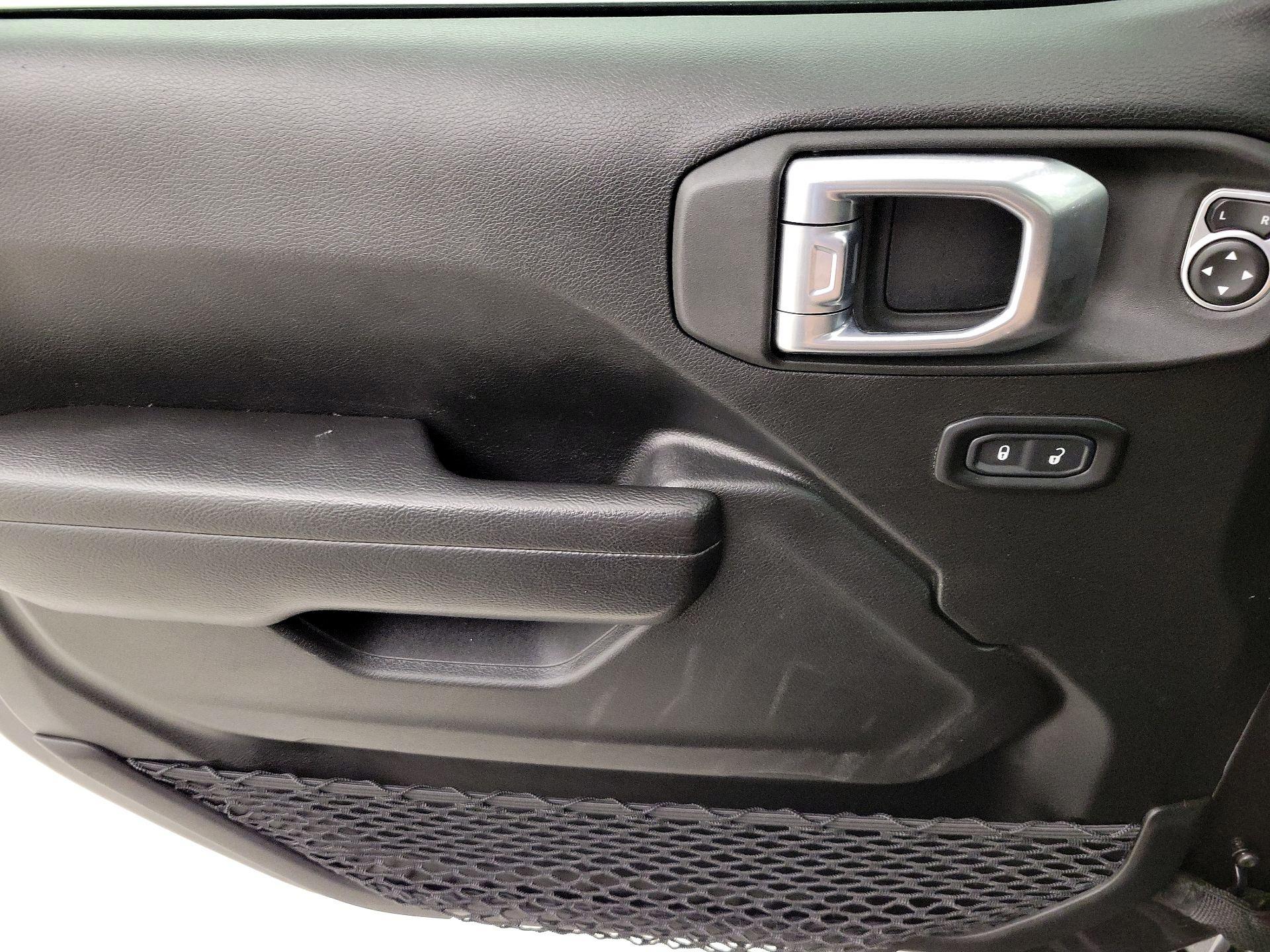 Thumbnail: 2022 Jeep Wrangler - 12