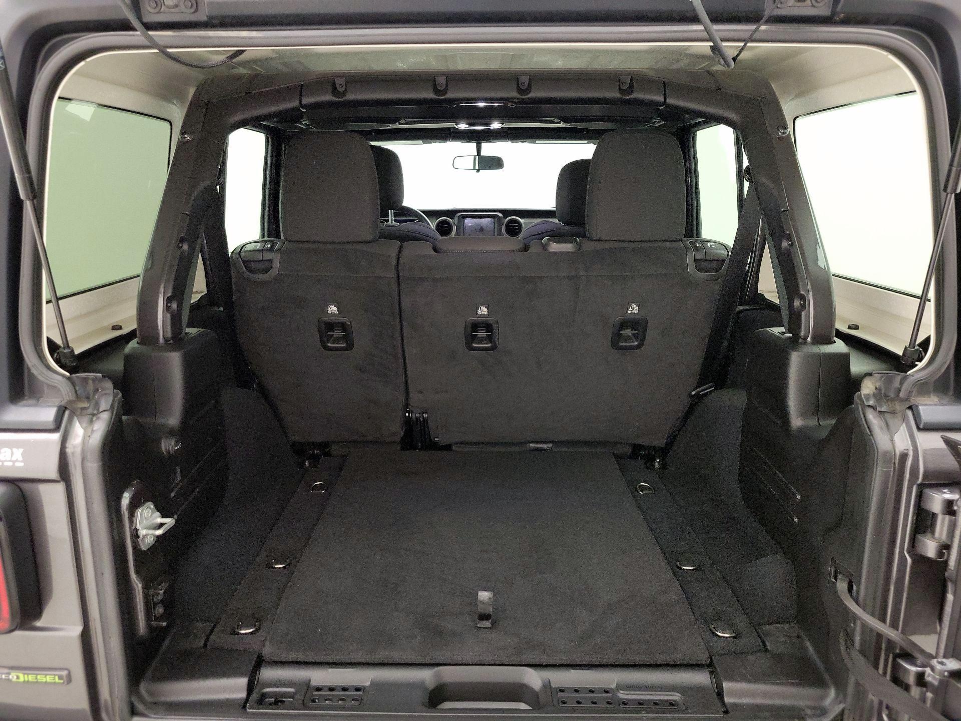 Thumbnail: 2022 Jeep Wrangler - 19