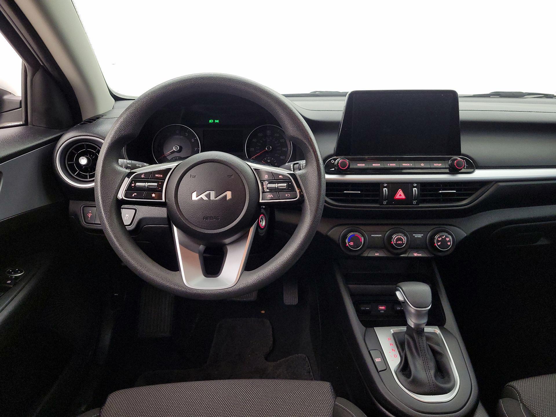 Thumbnail: 2023 Kia Forte - 10