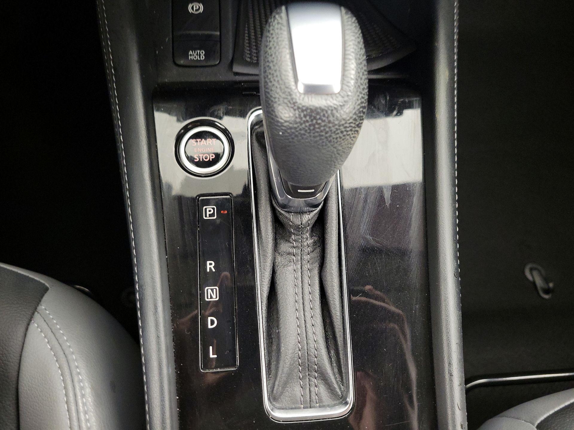 Thumbnail: 2021 Nissan Kicks - 17