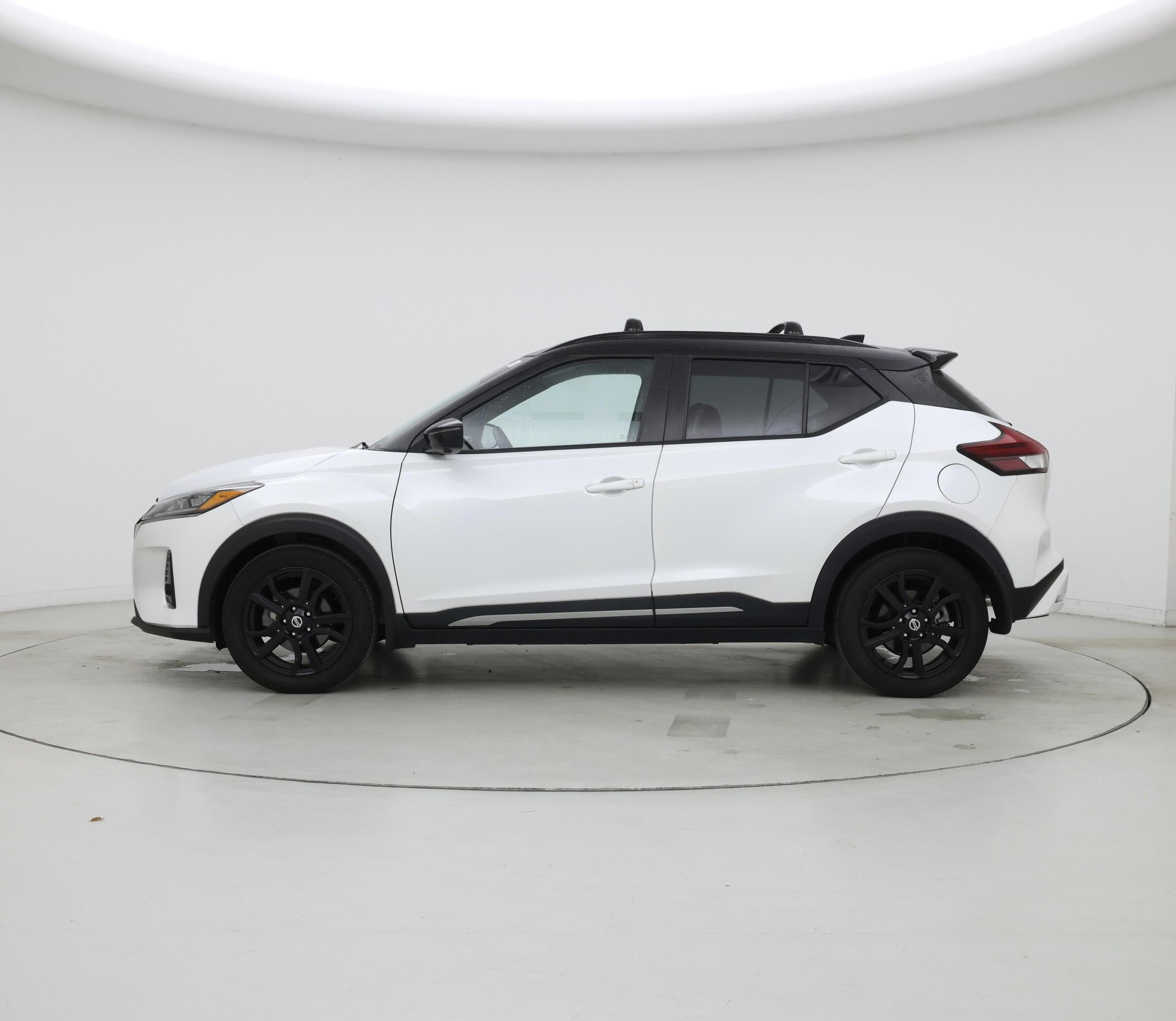 Thumbnail: 2021 Nissan Kicks - 3