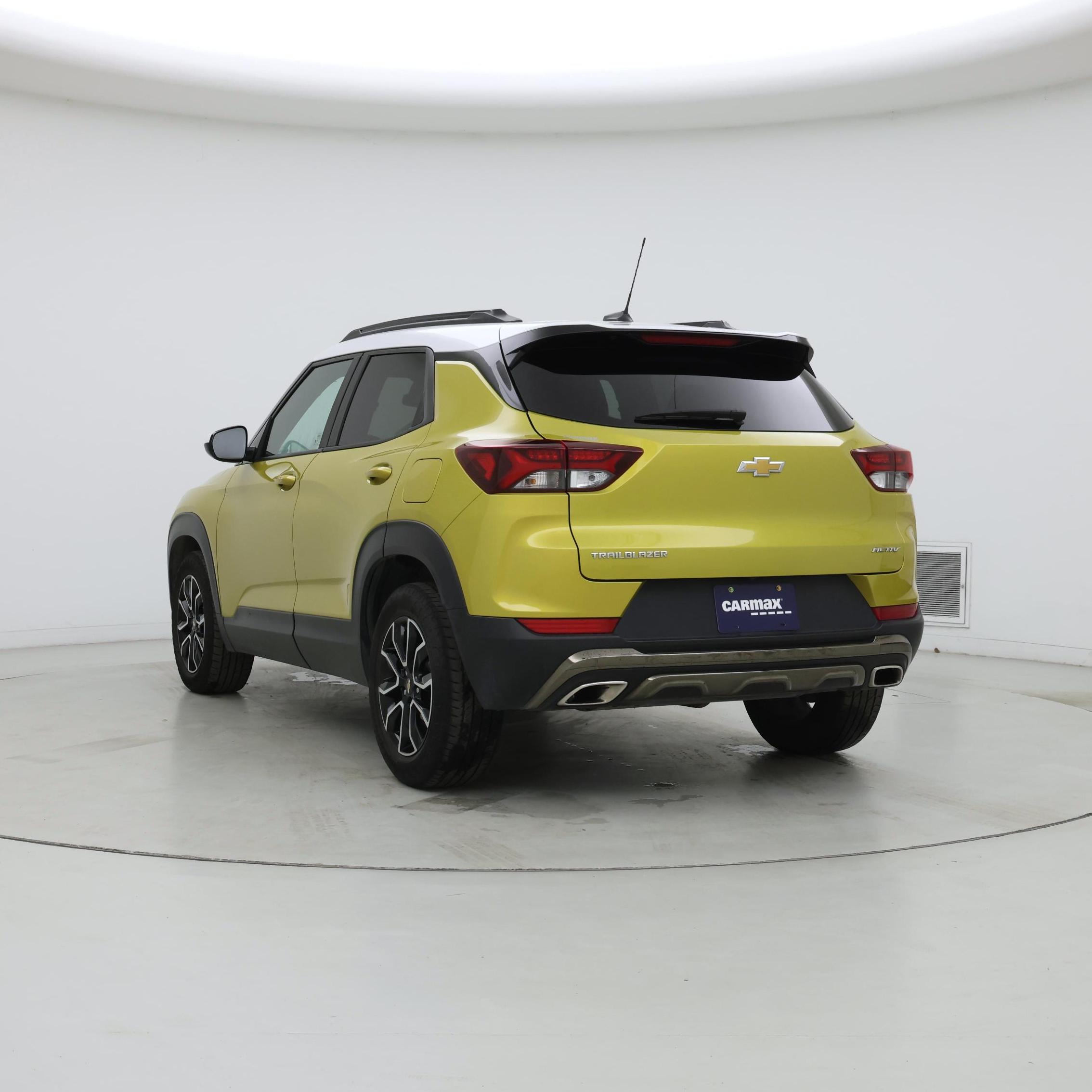 Thumbnail: 2023 Chevrolet TrailBlazer - 2