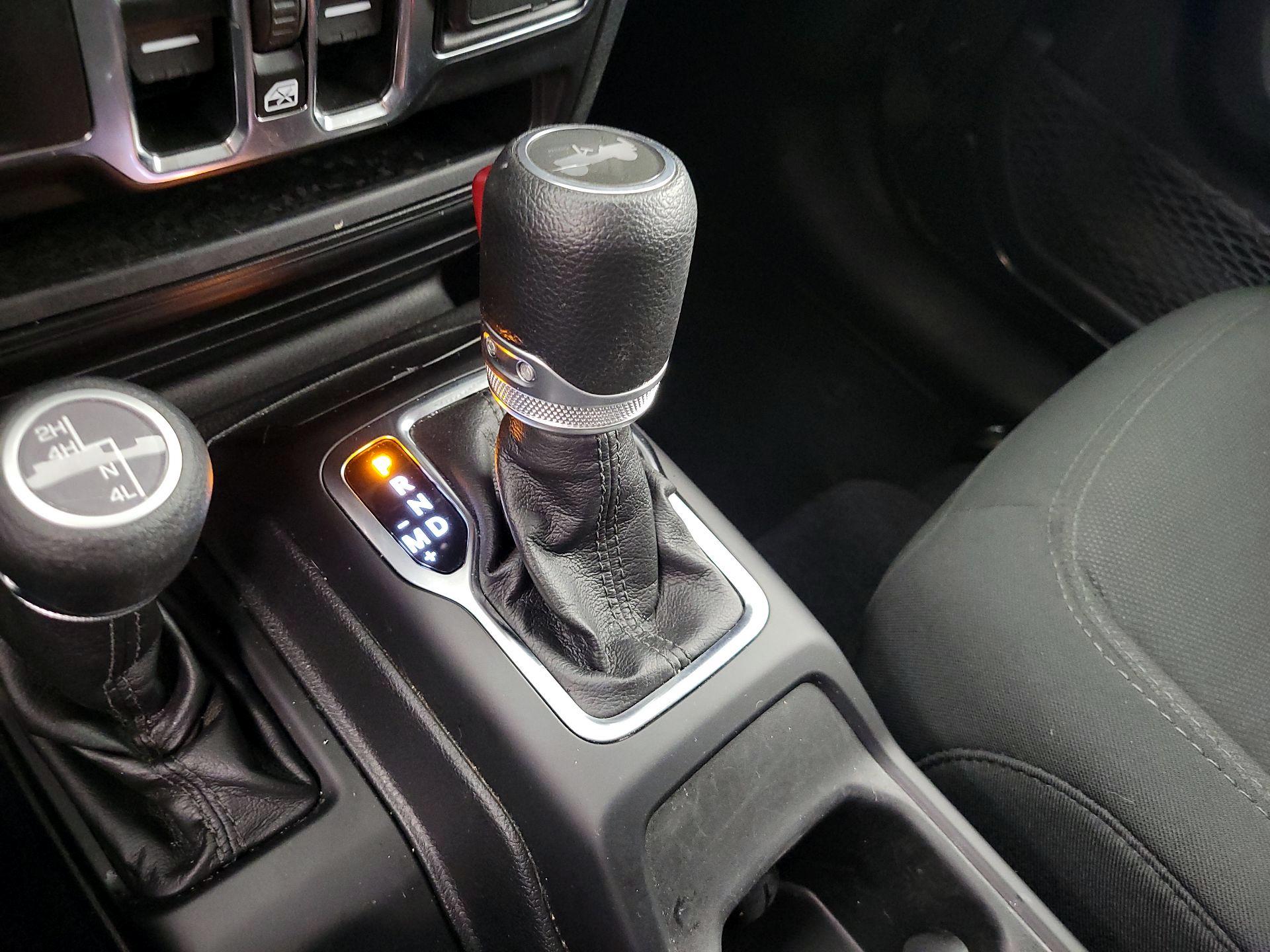 Thumbnail: 2022 Jeep Wrangler - 17