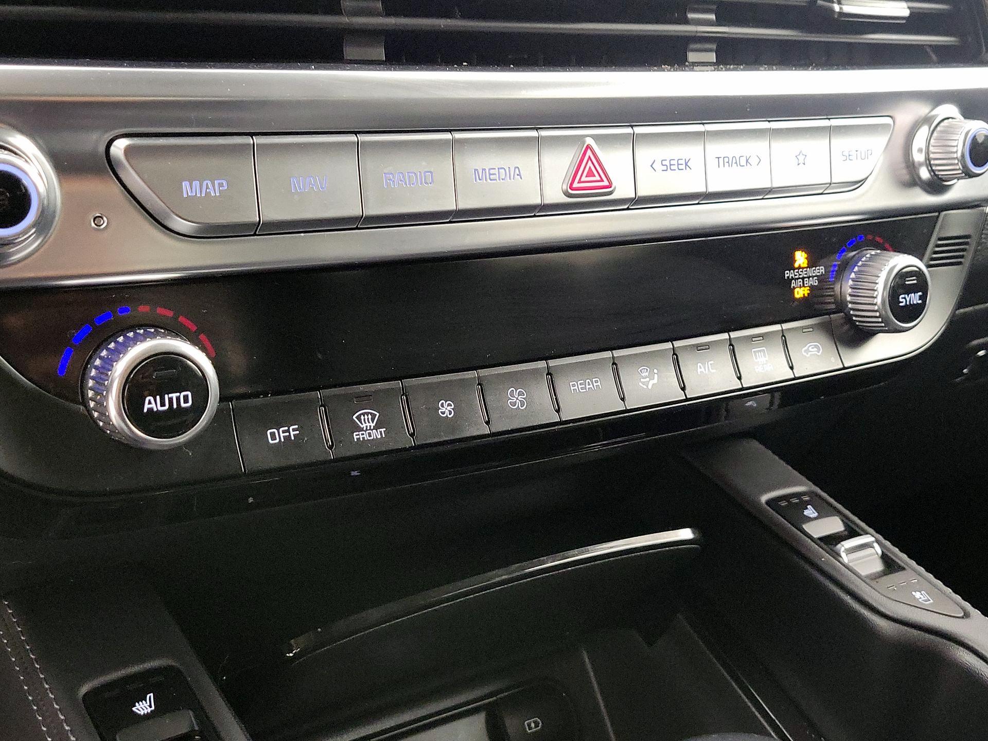 Thumbnail: 2021 Kia Telluride - 17