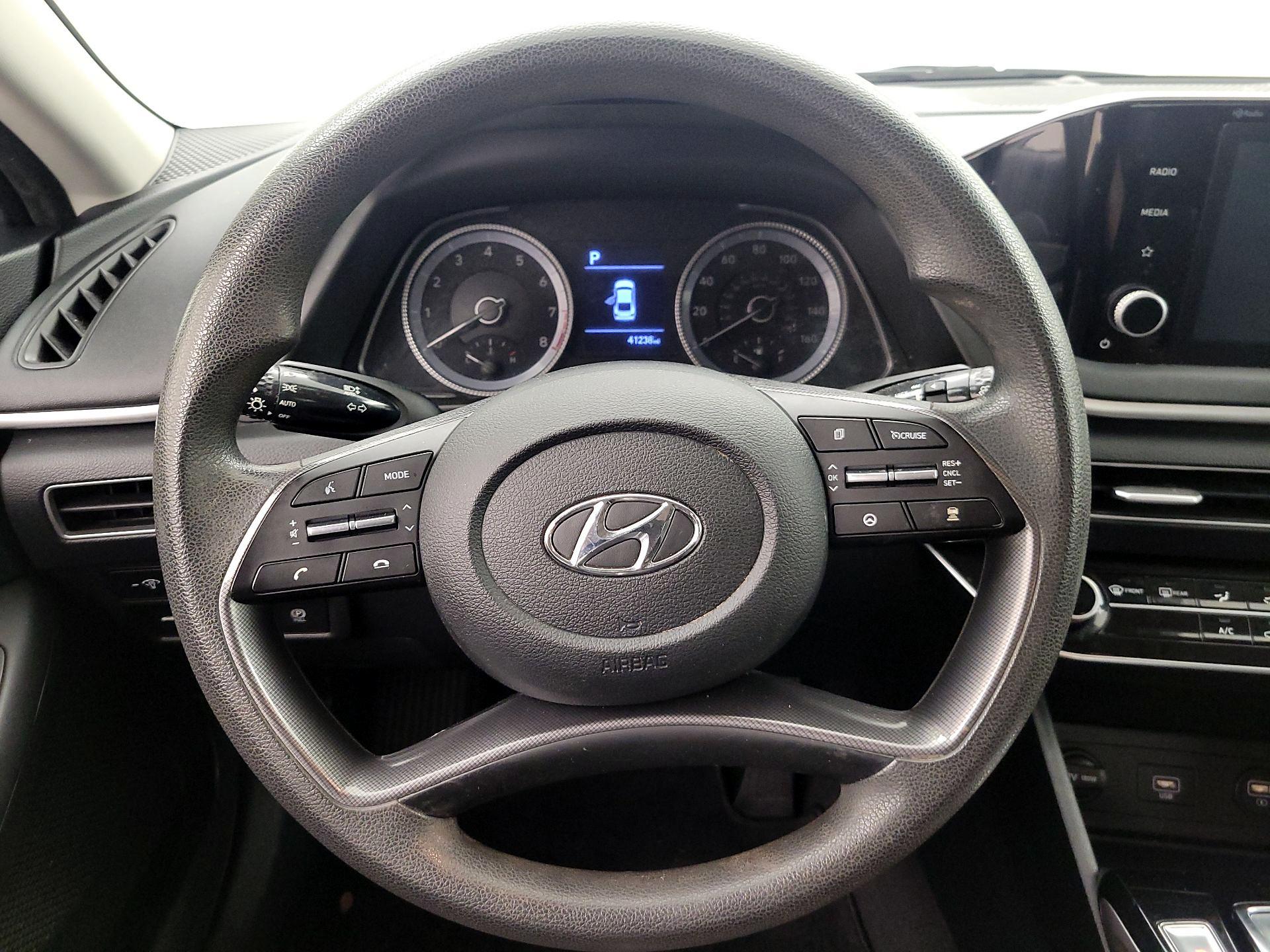 Thumbnail: 2022 Hyundai Sonata - 10