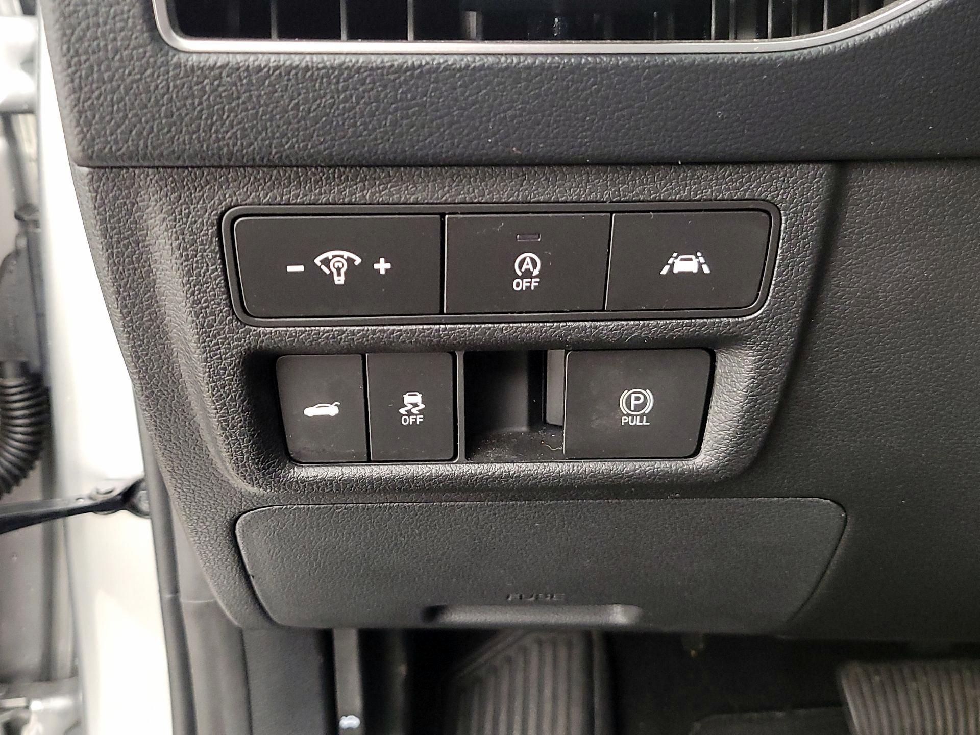 Thumbnail: 2022 Hyundai Sonata - 13