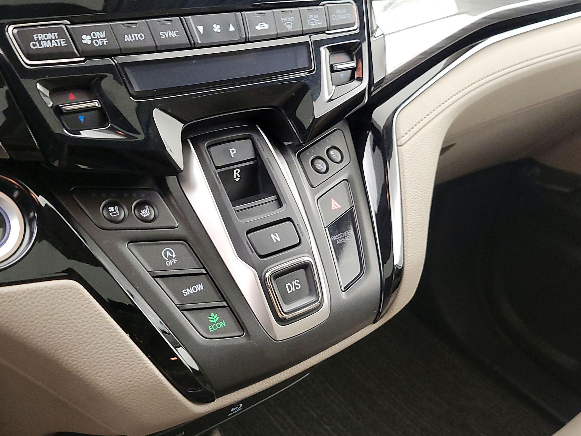 Thumbnail: 2022 Honda Odyssey - 18