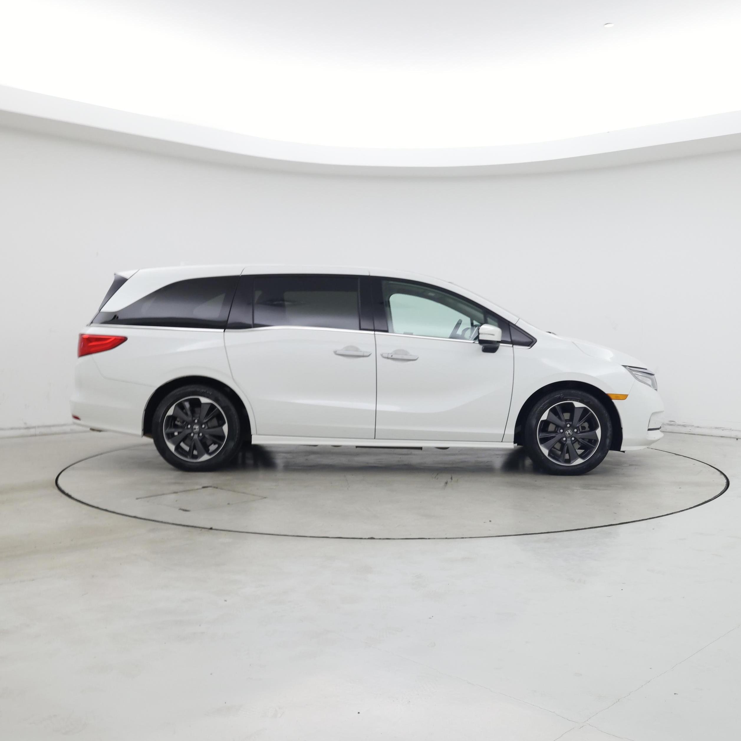 Thumbnail: 2022 Honda Odyssey - 7