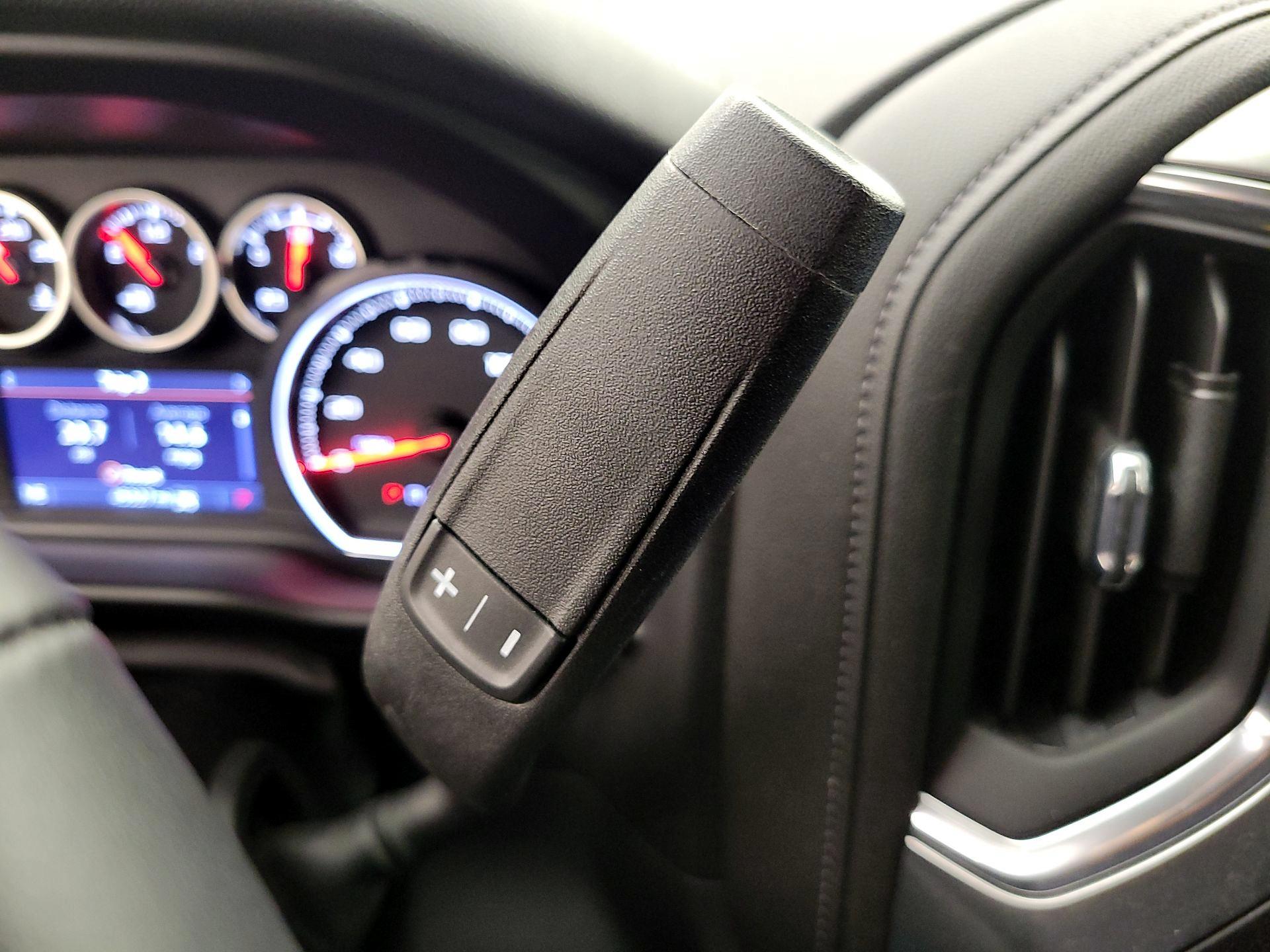 Thumbnail: 2022 Chevrolet Silverado 1500 - 17