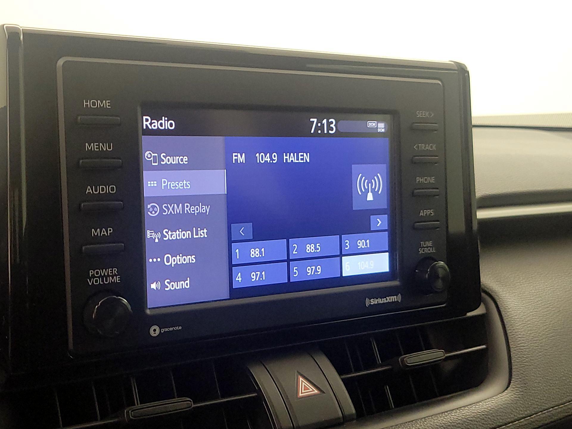 Thumbnail: 2021 Toyota RAV4 - 15