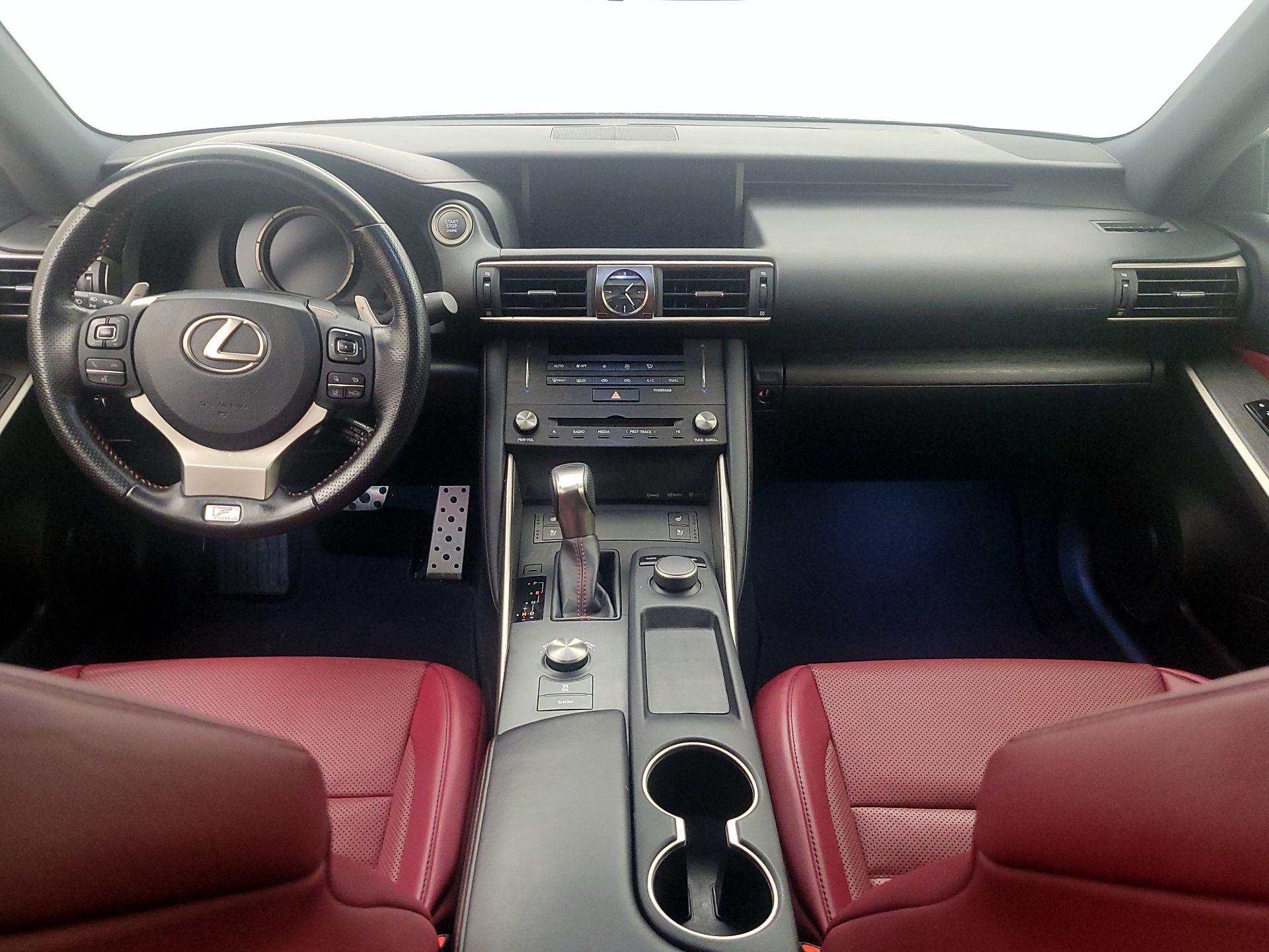 Thumbnail: 2020 Lexus IS - 9