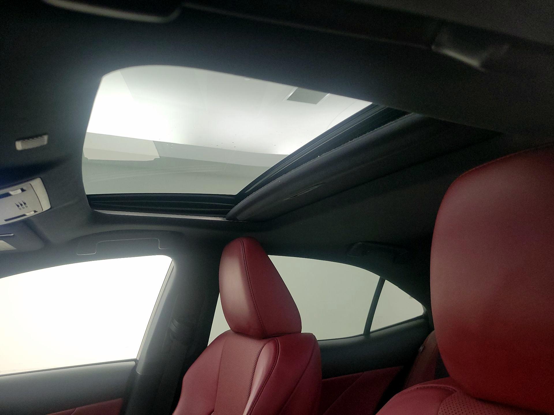 Thumbnail: 2020 Lexus IS - 19