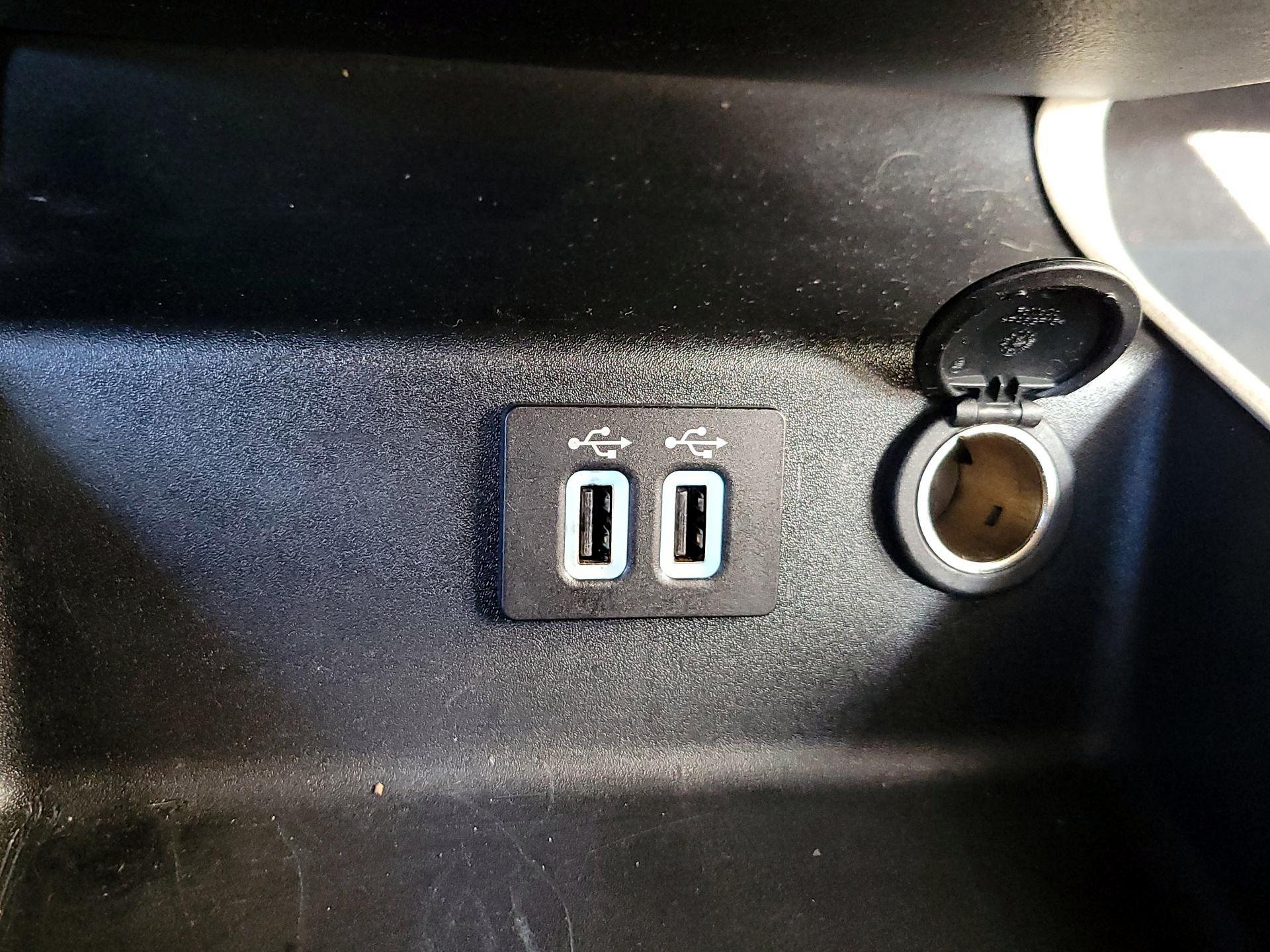 Thumbnail: 2019 Ford Fusion - 18