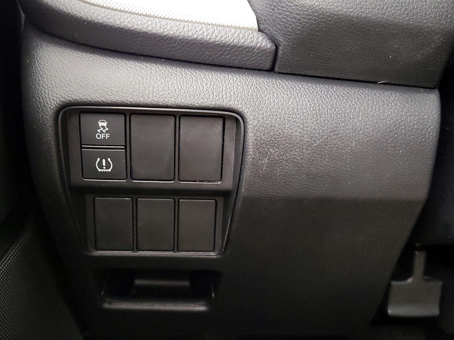 Thumbnail: 2018 Honda CR-V - 13