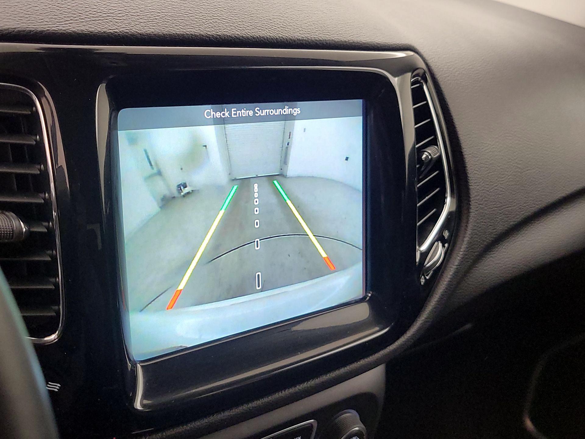 Thumbnail: 2018 Jeep Compass - 15