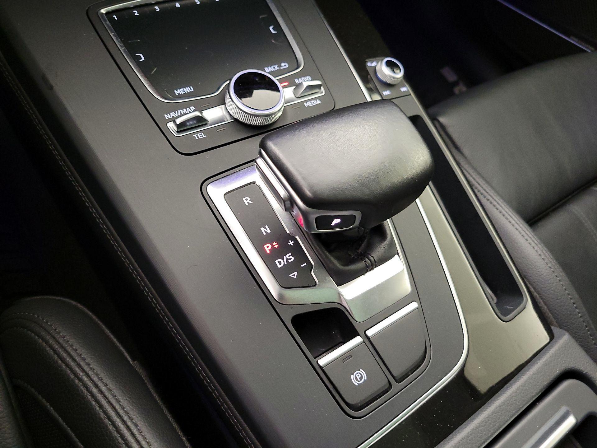 Thumbnail: 2018 Audi Q5 - 18