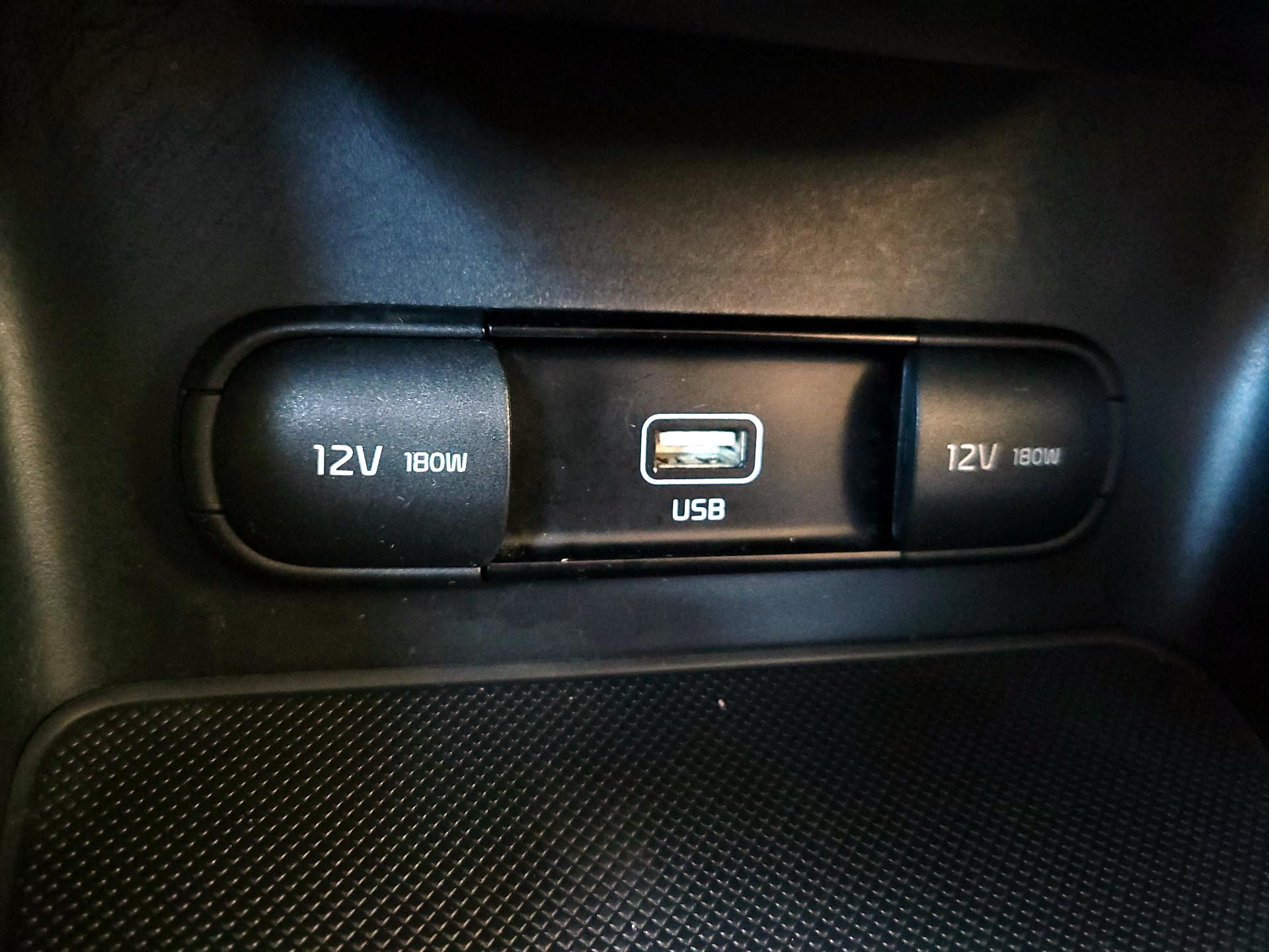 Thumbnail: 2021 Kia Sportage - 18