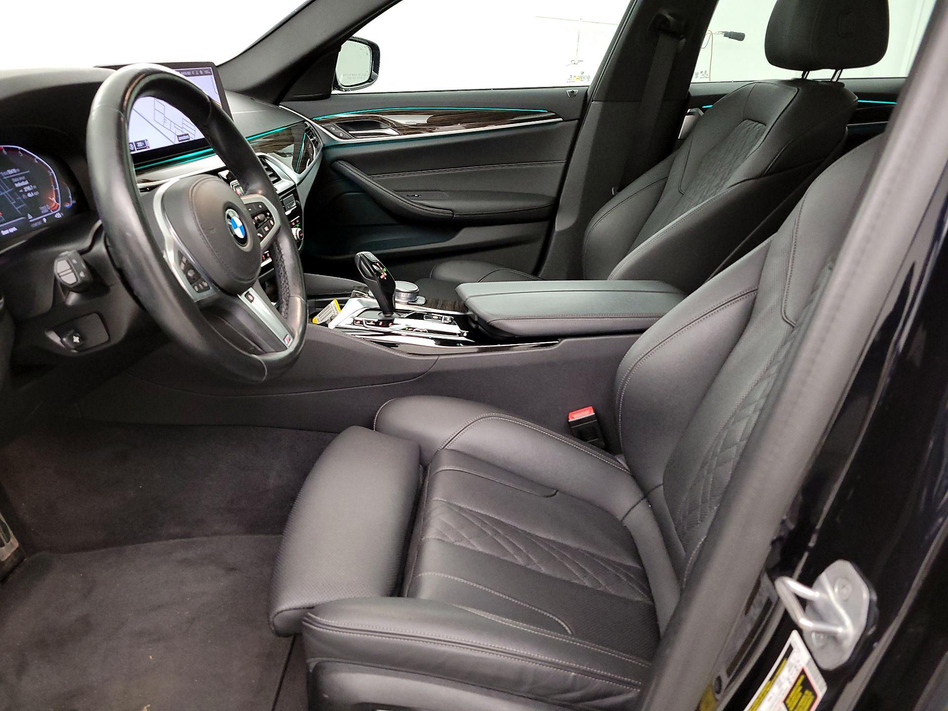 Thumbnail: 2021 BMW 5 Series - 11