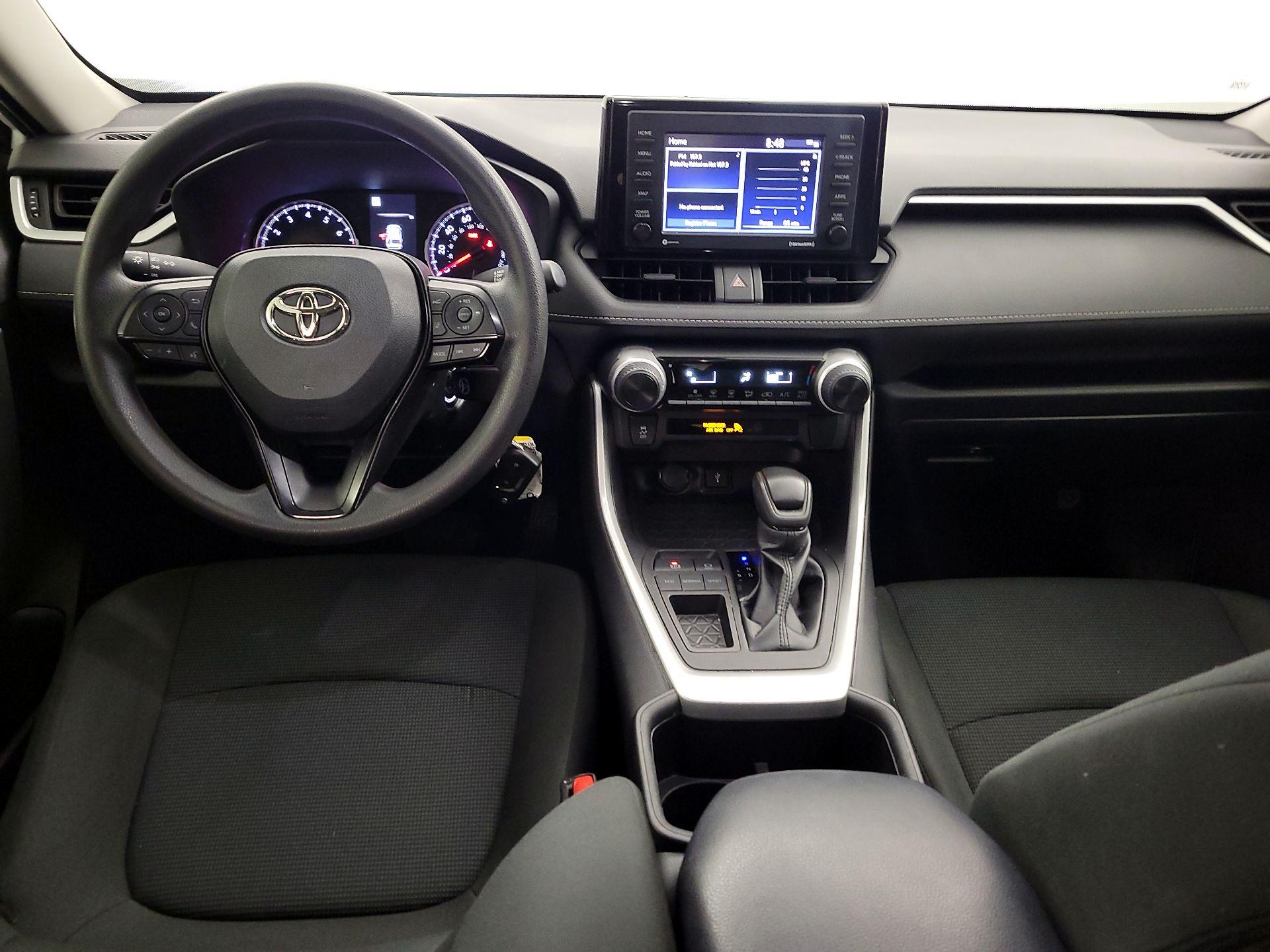 Thumbnail: 2022 Toyota RAV4 - 9