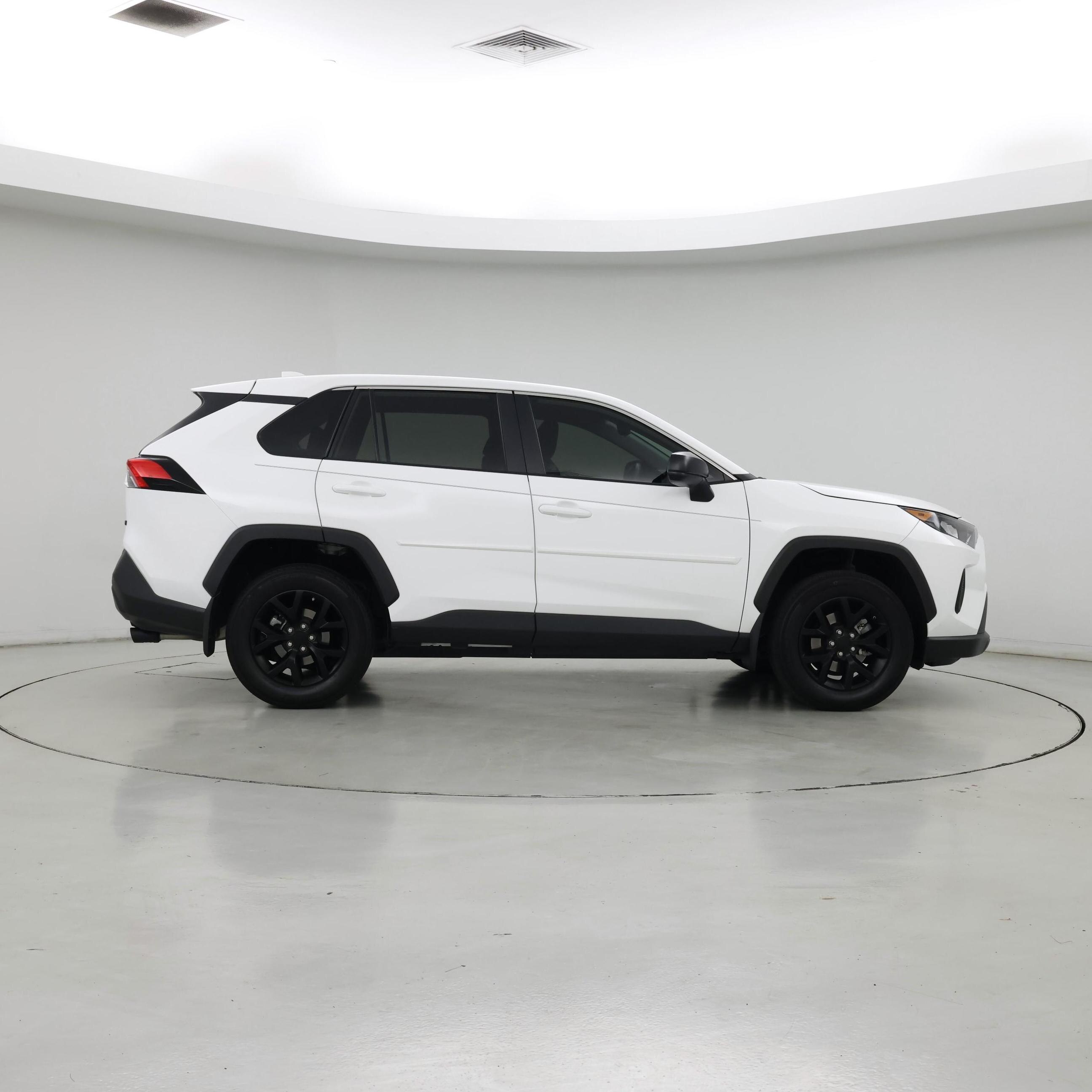 Thumbnail: 2022 Toyota RAV4 - 7