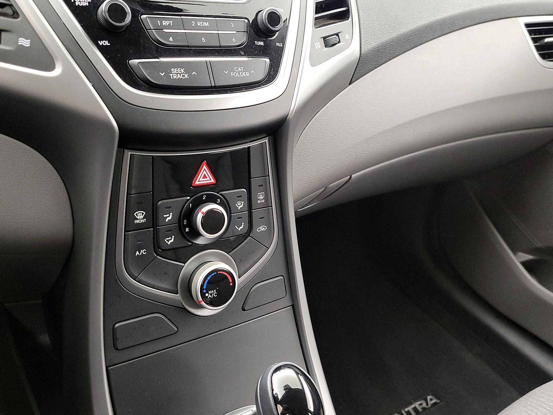 Thumbnail: 2016 Hyundai Elantra - 15