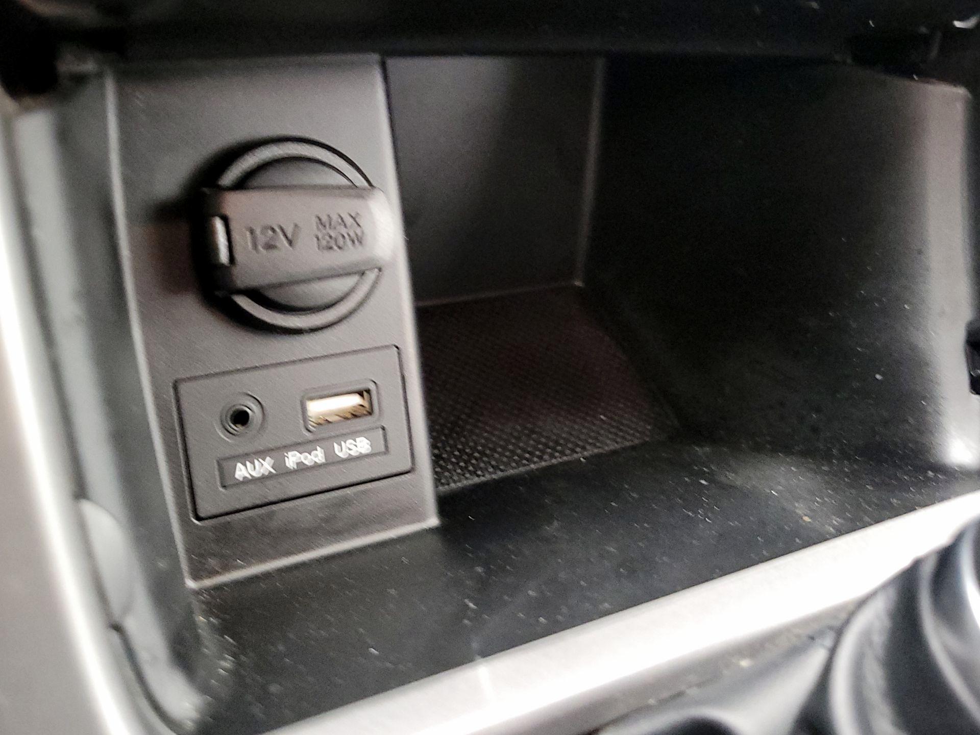 Thumbnail: 2016 Hyundai Elantra - 17