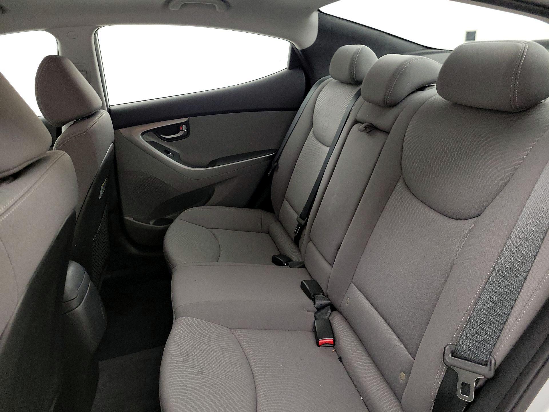 Thumbnail: 2016 Hyundai Elantra - 18