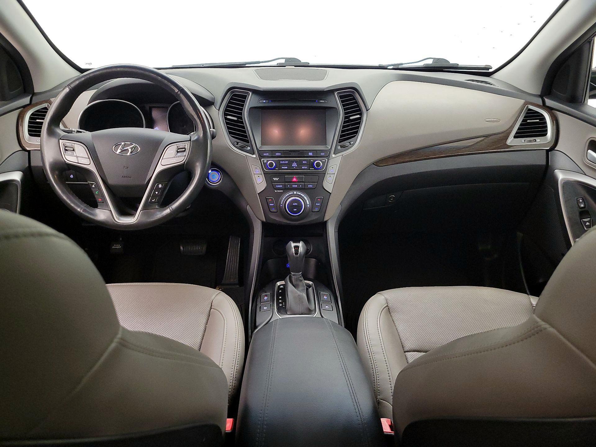 Thumbnail: 2017 Hyundai Santa Fe - 9