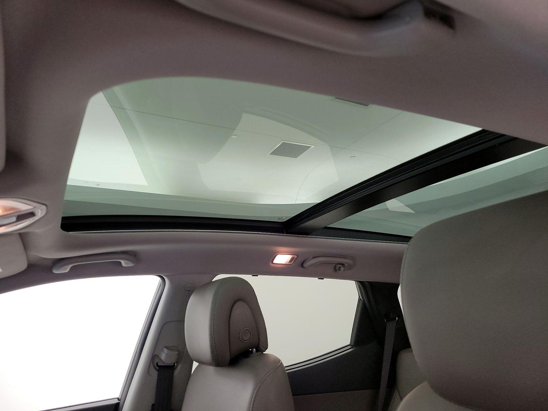 Thumbnail: 2017 Hyundai Santa Fe - 20