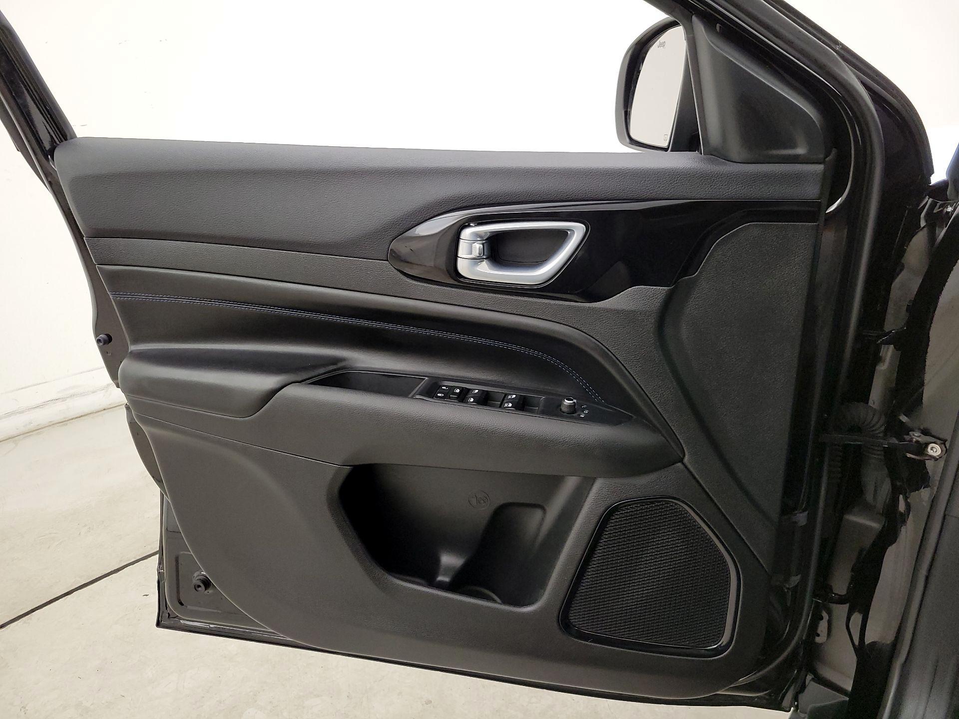 Thumbnail: 2025 Jeep Compass - 12