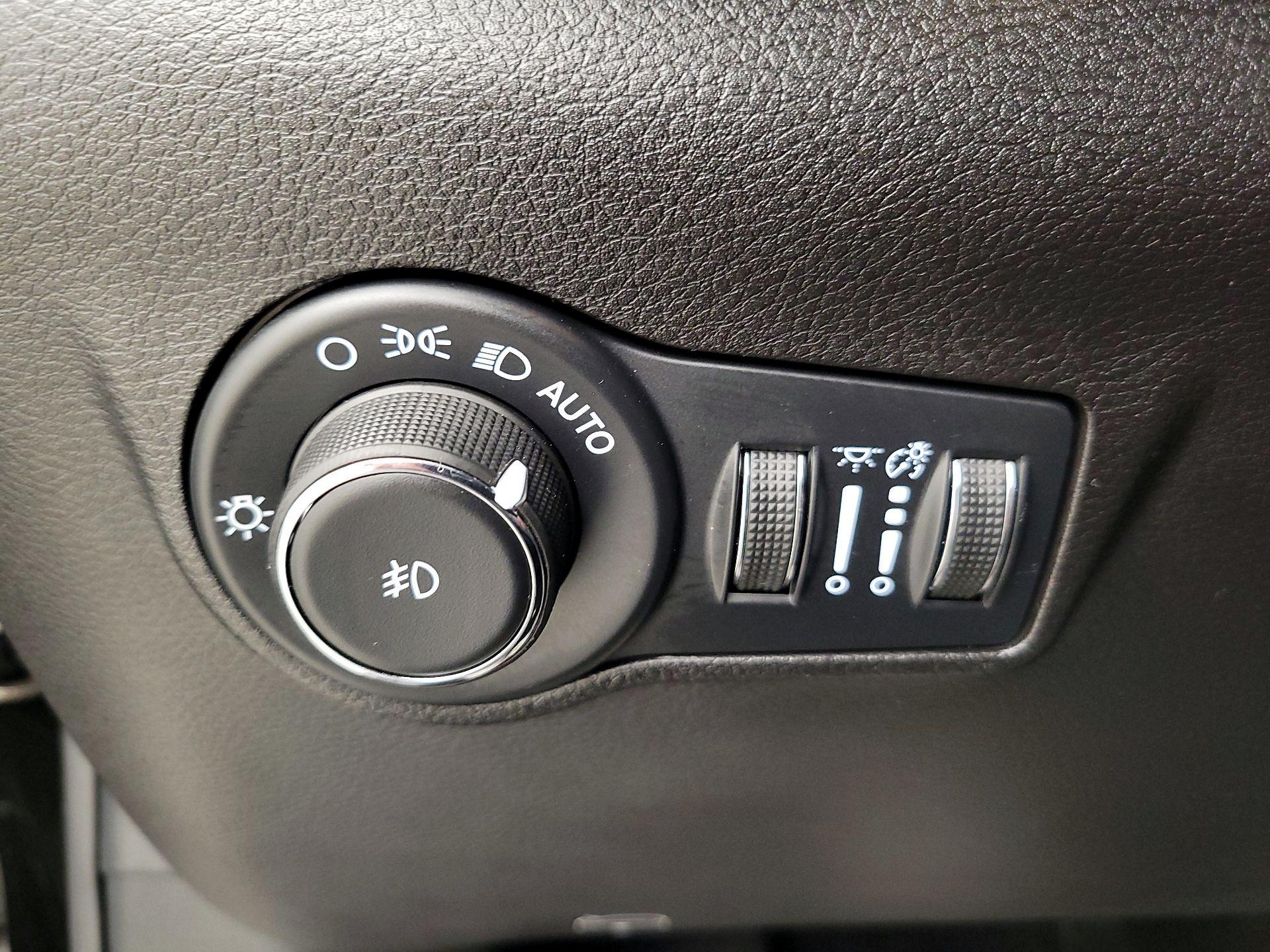 Thumbnail: 2025 Jeep Compass - 13