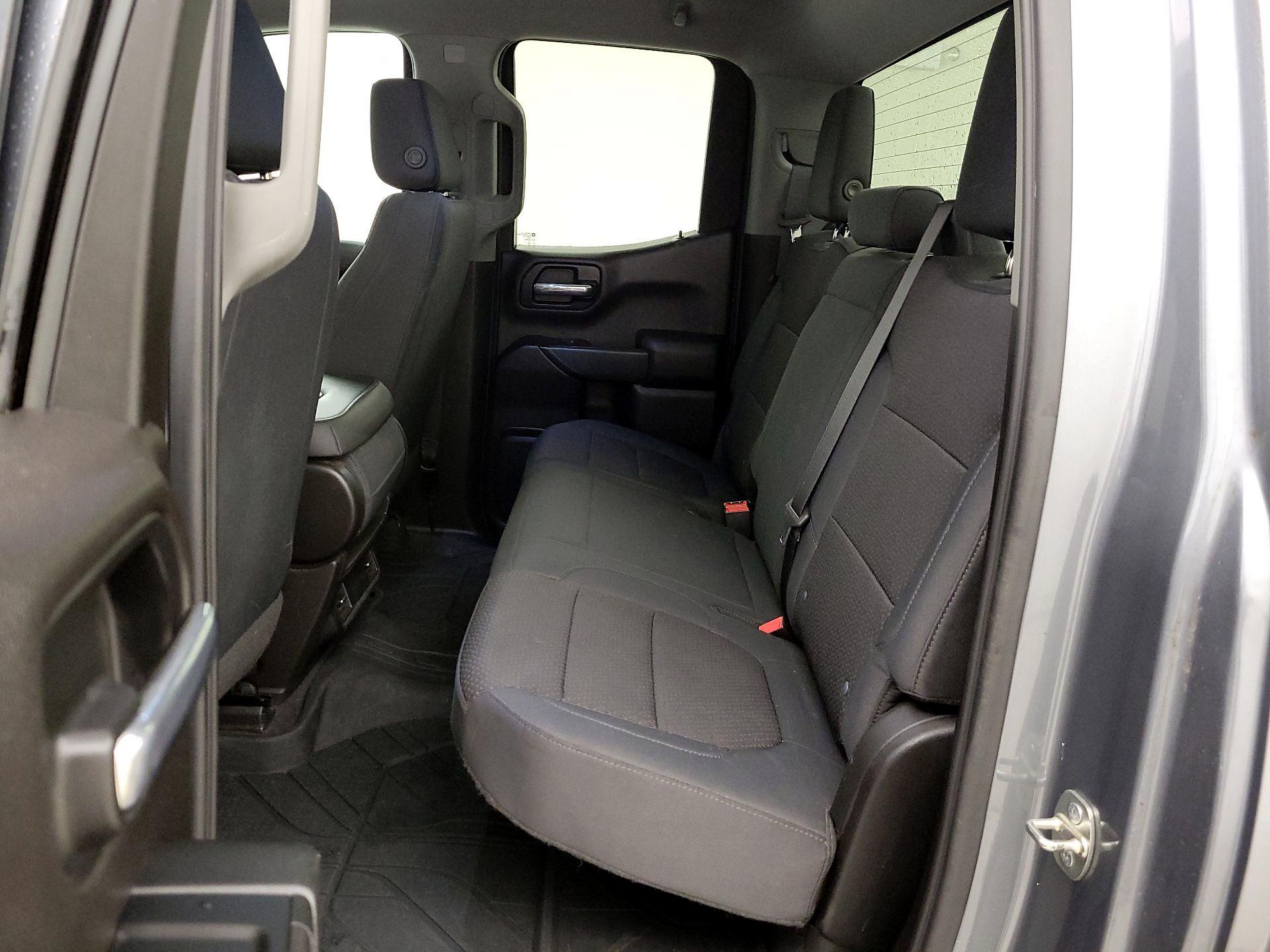 Thumbnail: 2019 Chevrolet Silverado 1500 - 19