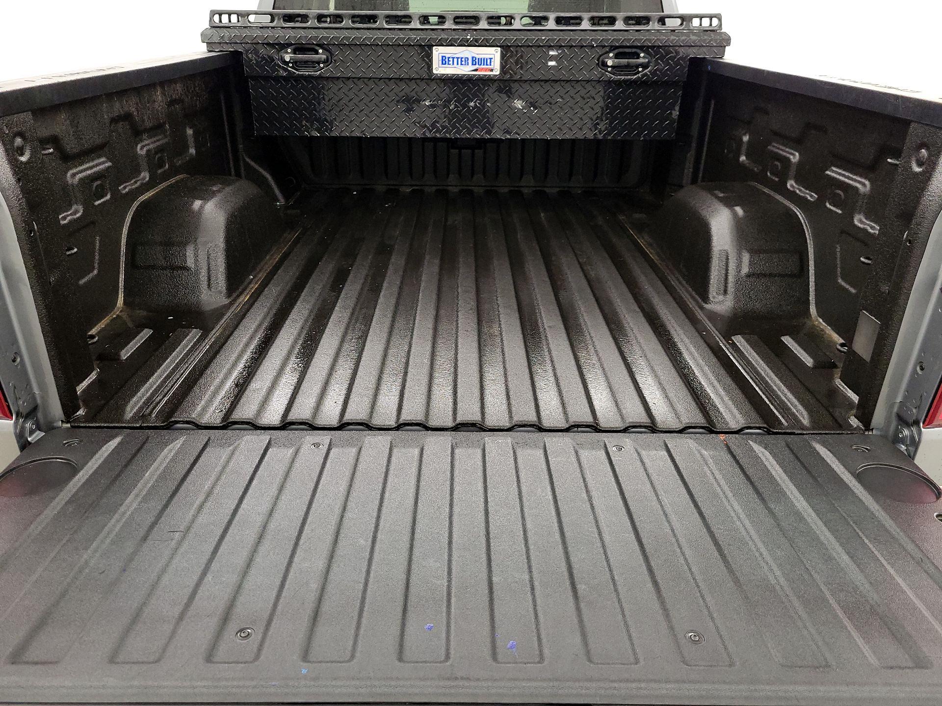 Thumbnail: 2019 Chevrolet Silverado 1500 - 20