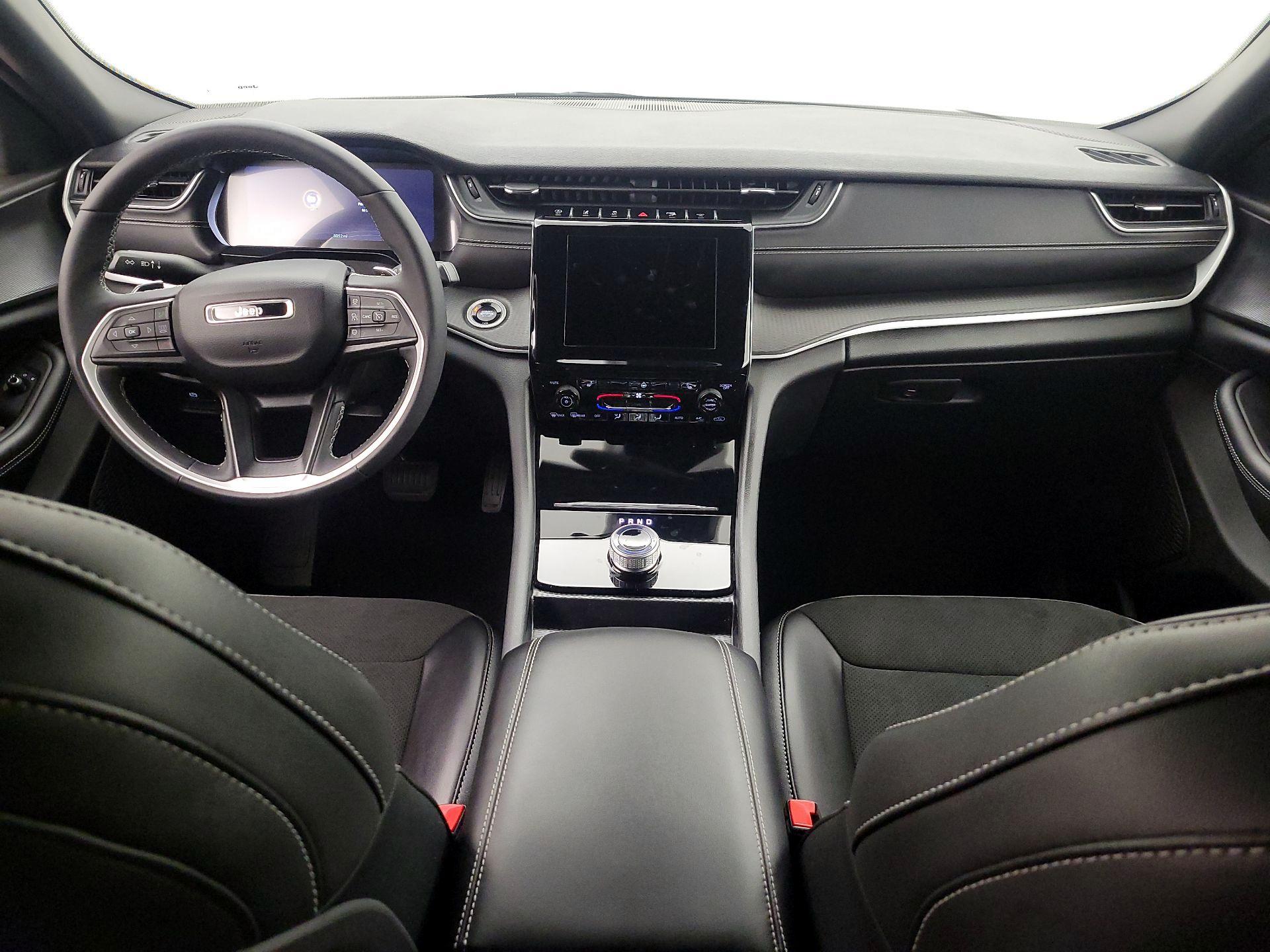 Thumbnail: 2024 Jeep Grand Cherokee - 9