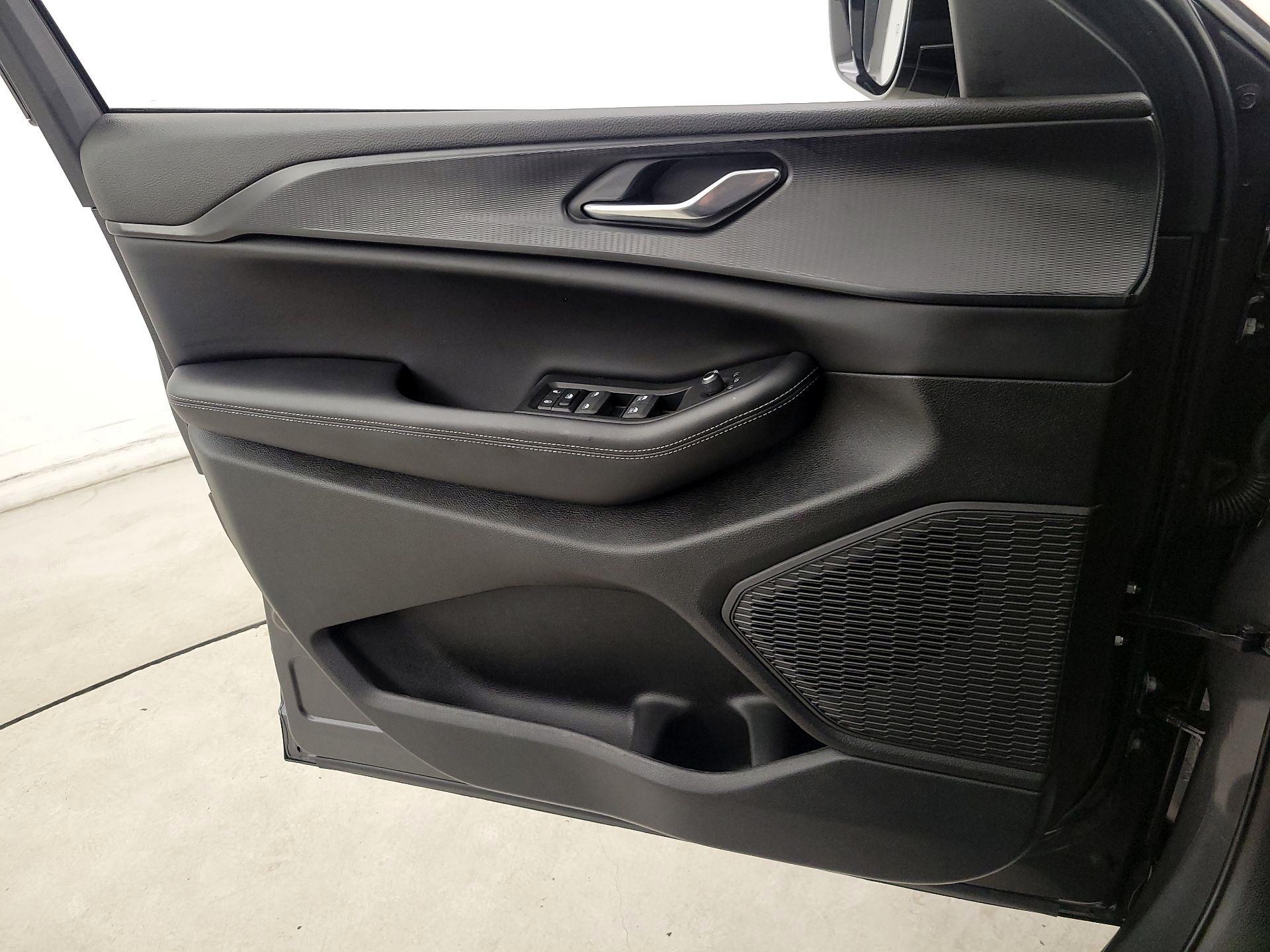 Thumbnail: 2024 Jeep Grand Cherokee - 12