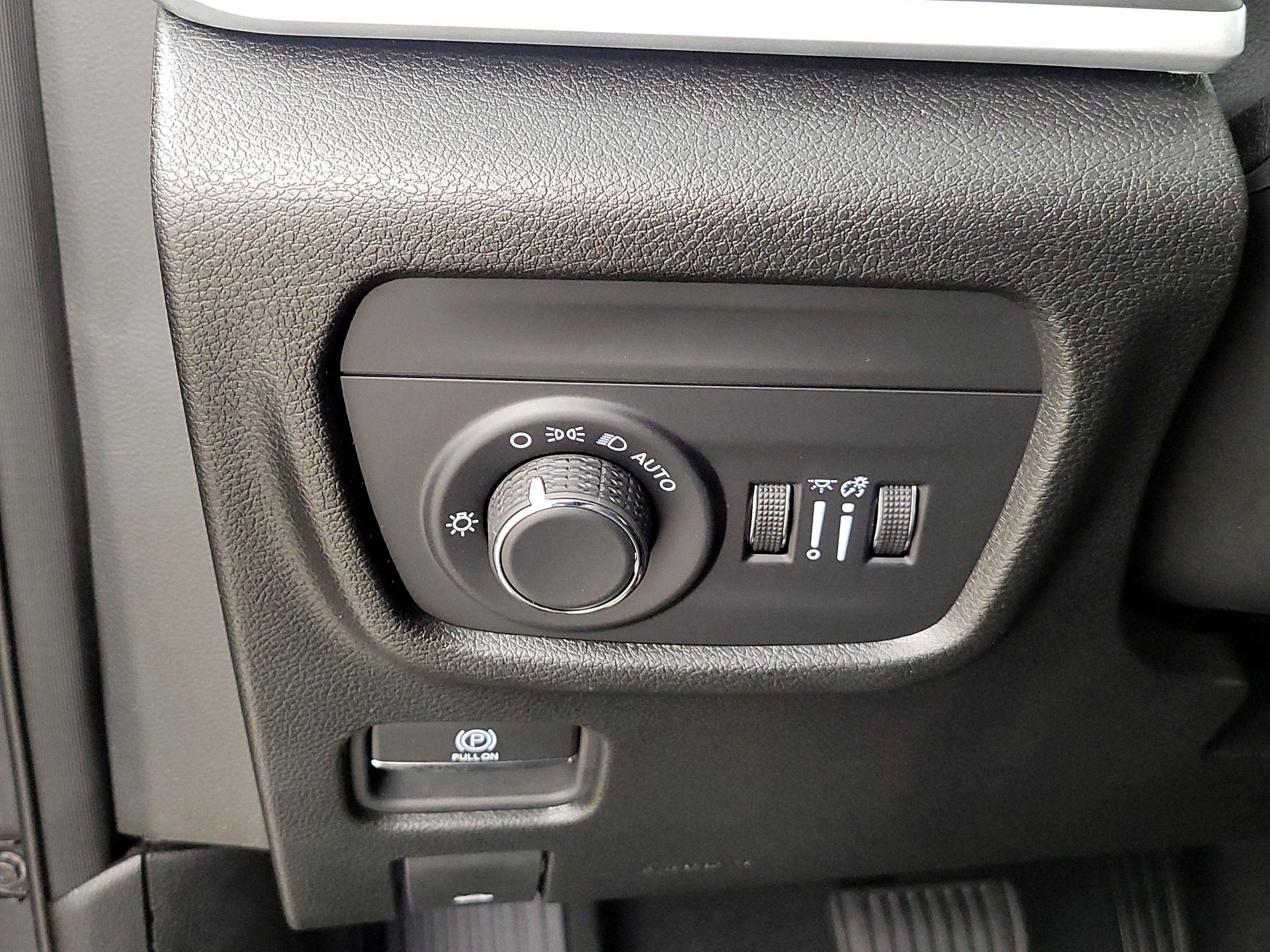 Thumbnail: 2024 Jeep Grand Cherokee - 13