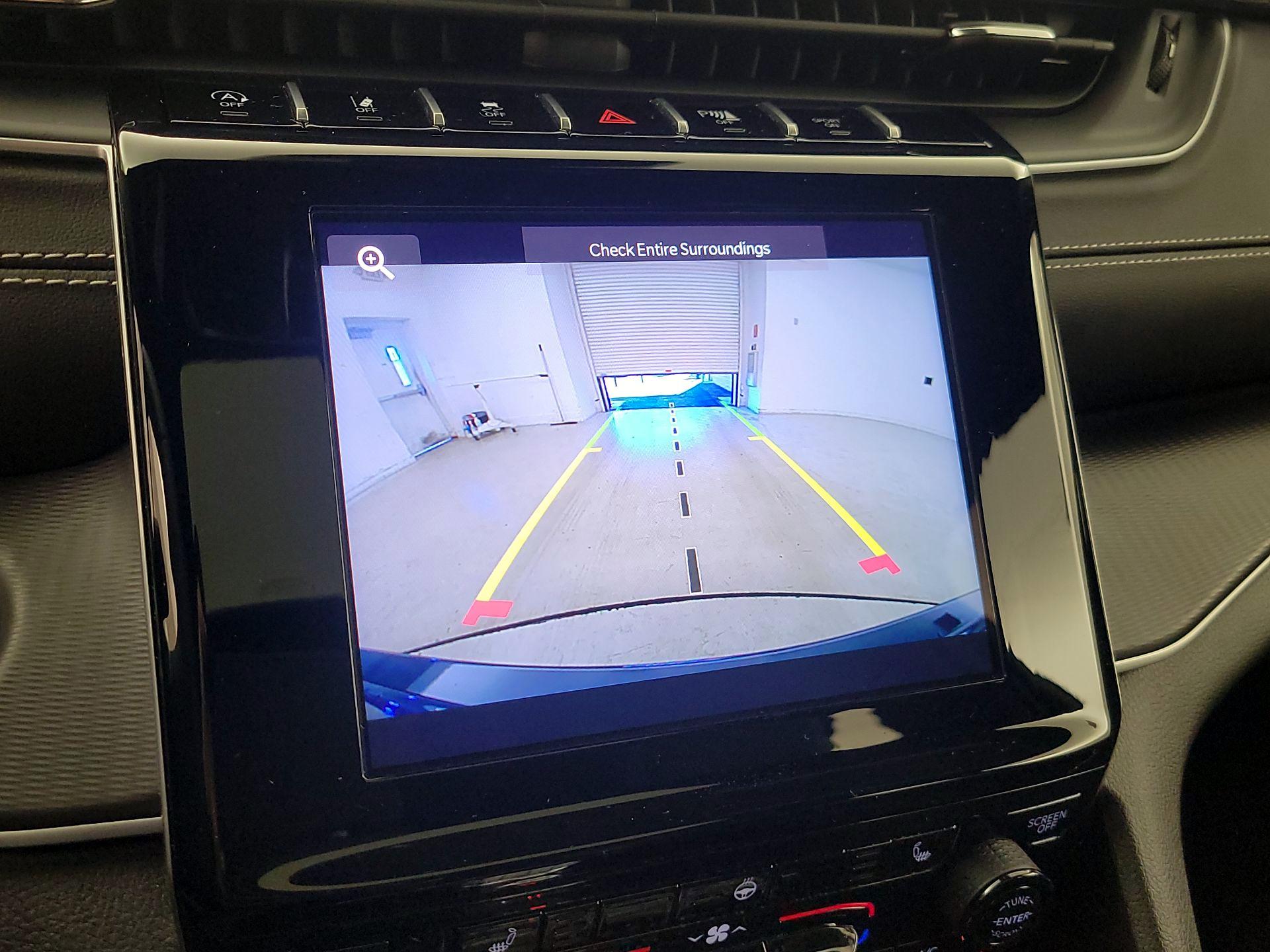 Thumbnail: 2024 Jeep Grand Cherokee - 14