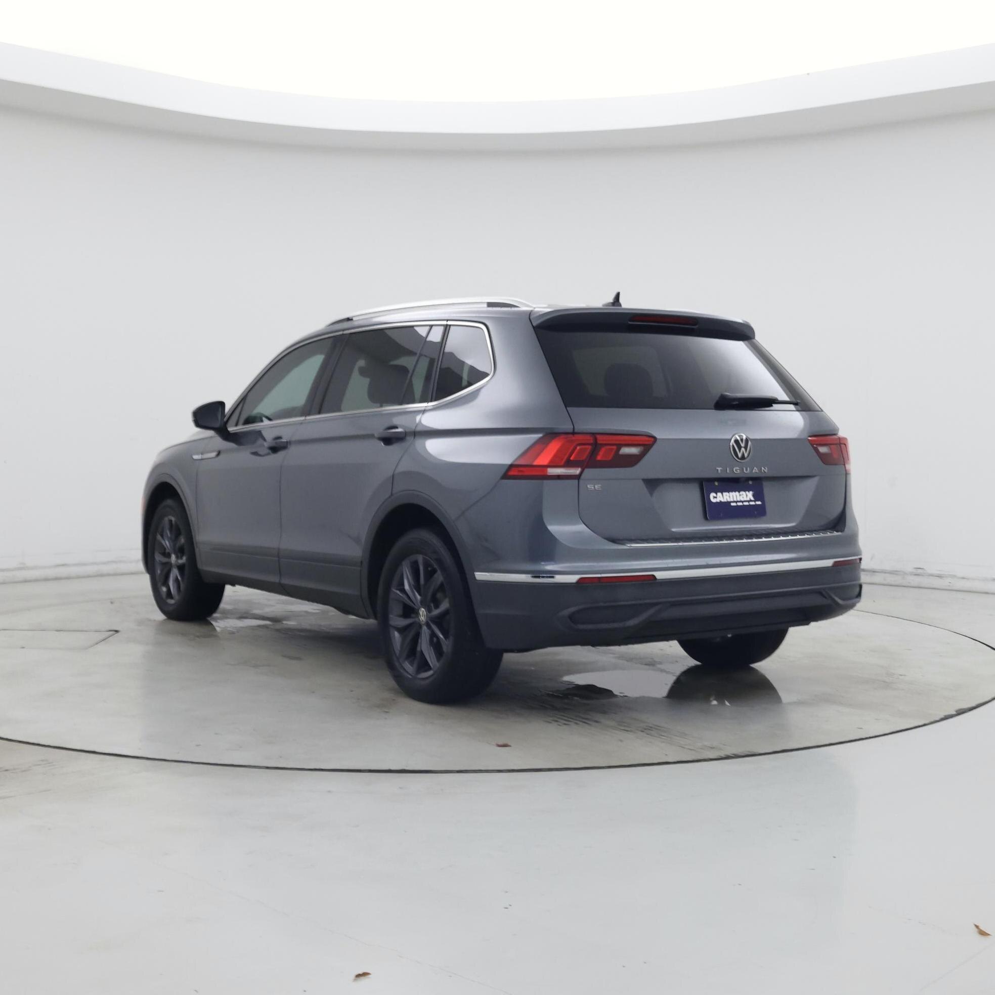 Thumbnail: 2022 Volkswagen Tiguan - 2