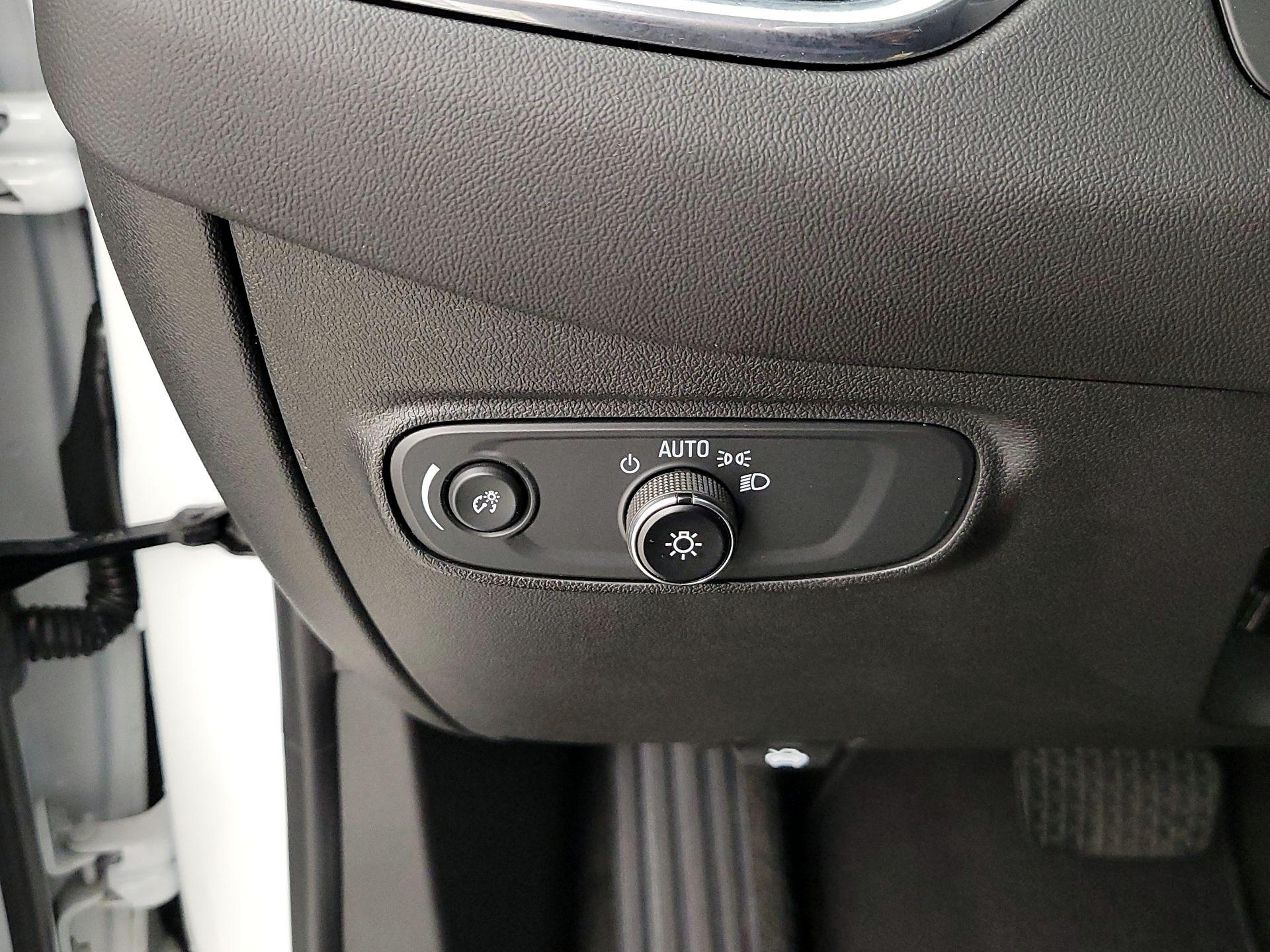 Thumbnail: 2023 Chevrolet Equinox - 13