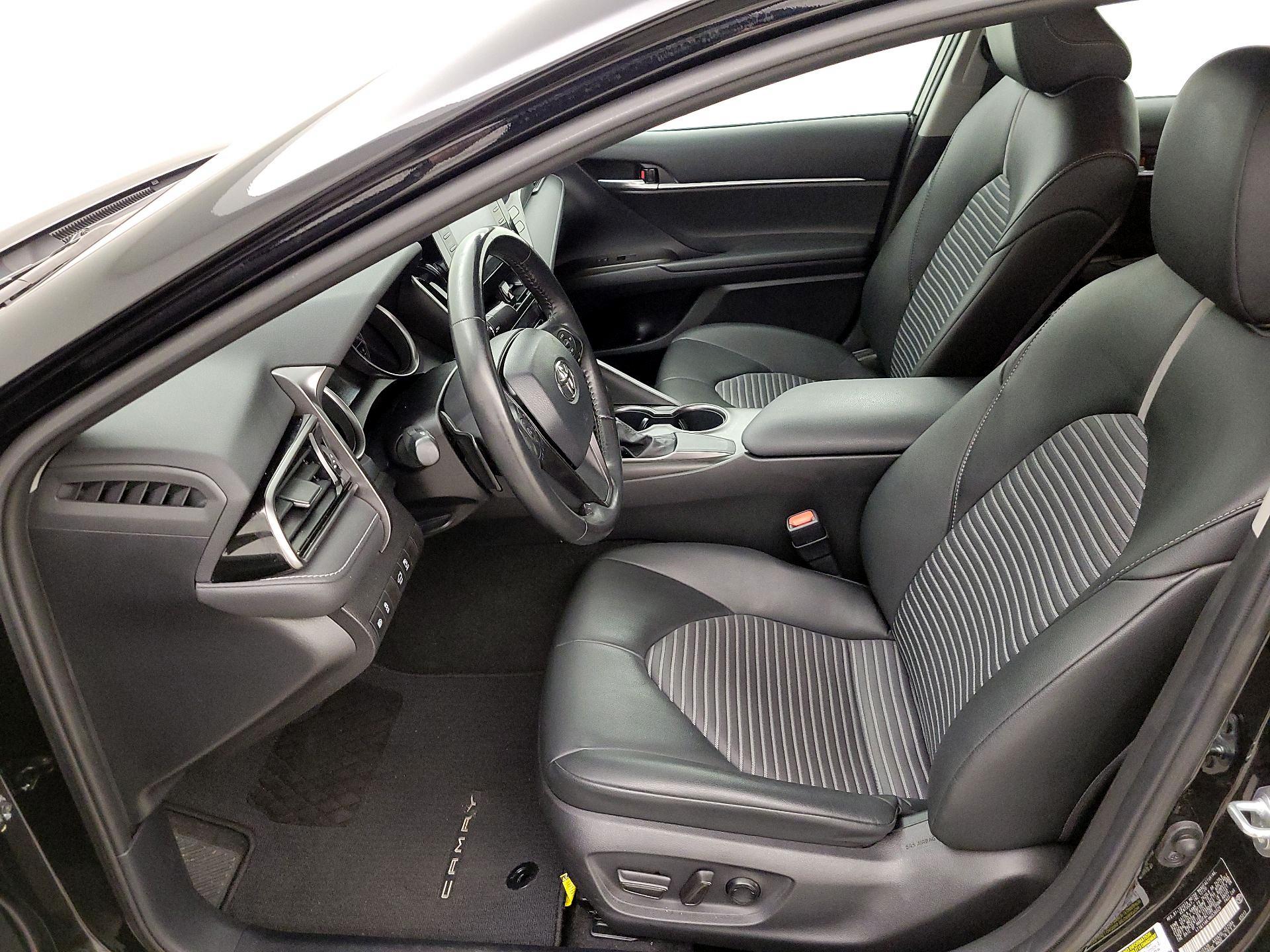 Thumbnail: 2021 Toyota Camry - 11