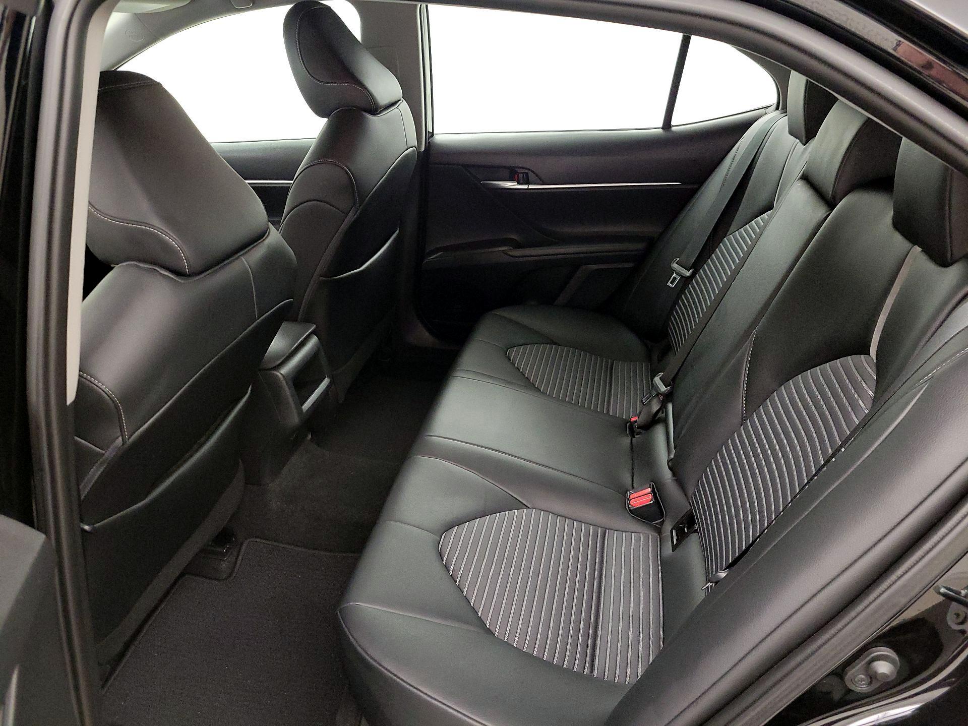 Thumbnail: 2021 Toyota Camry - 20