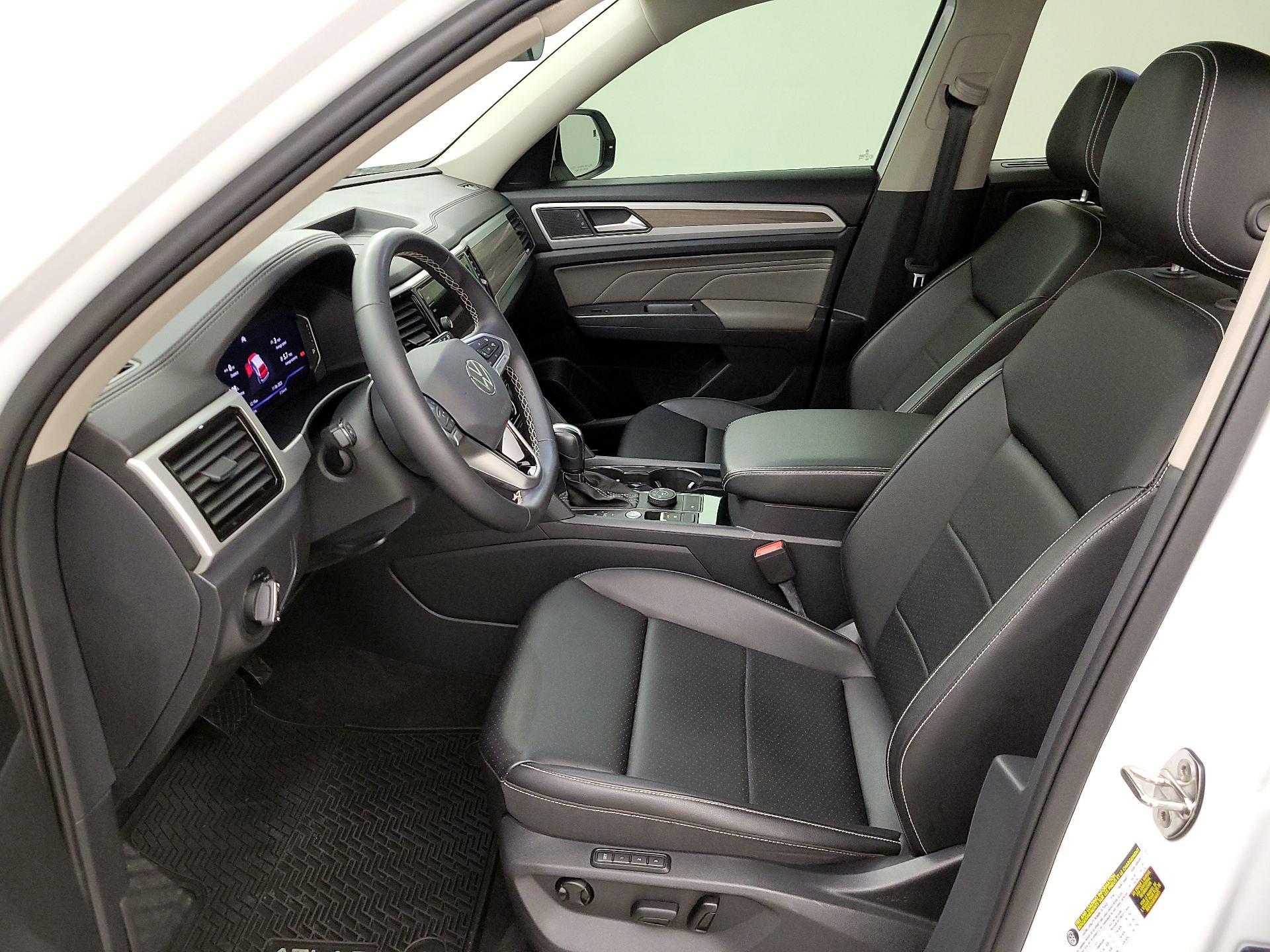 Thumbnail: 2023 Volkswagen Atlas - 11