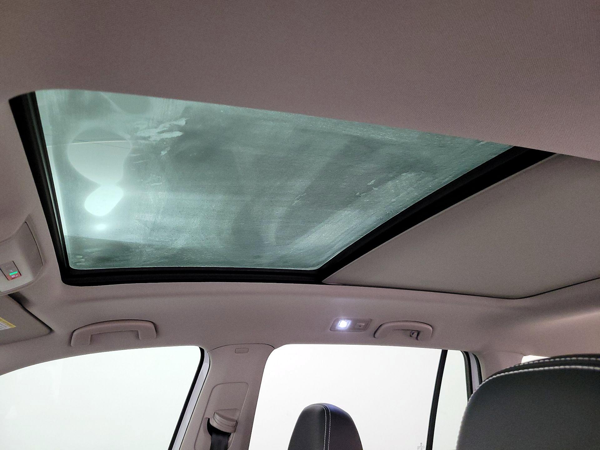 Thumbnail: 2023 Volkswagen Atlas - 20