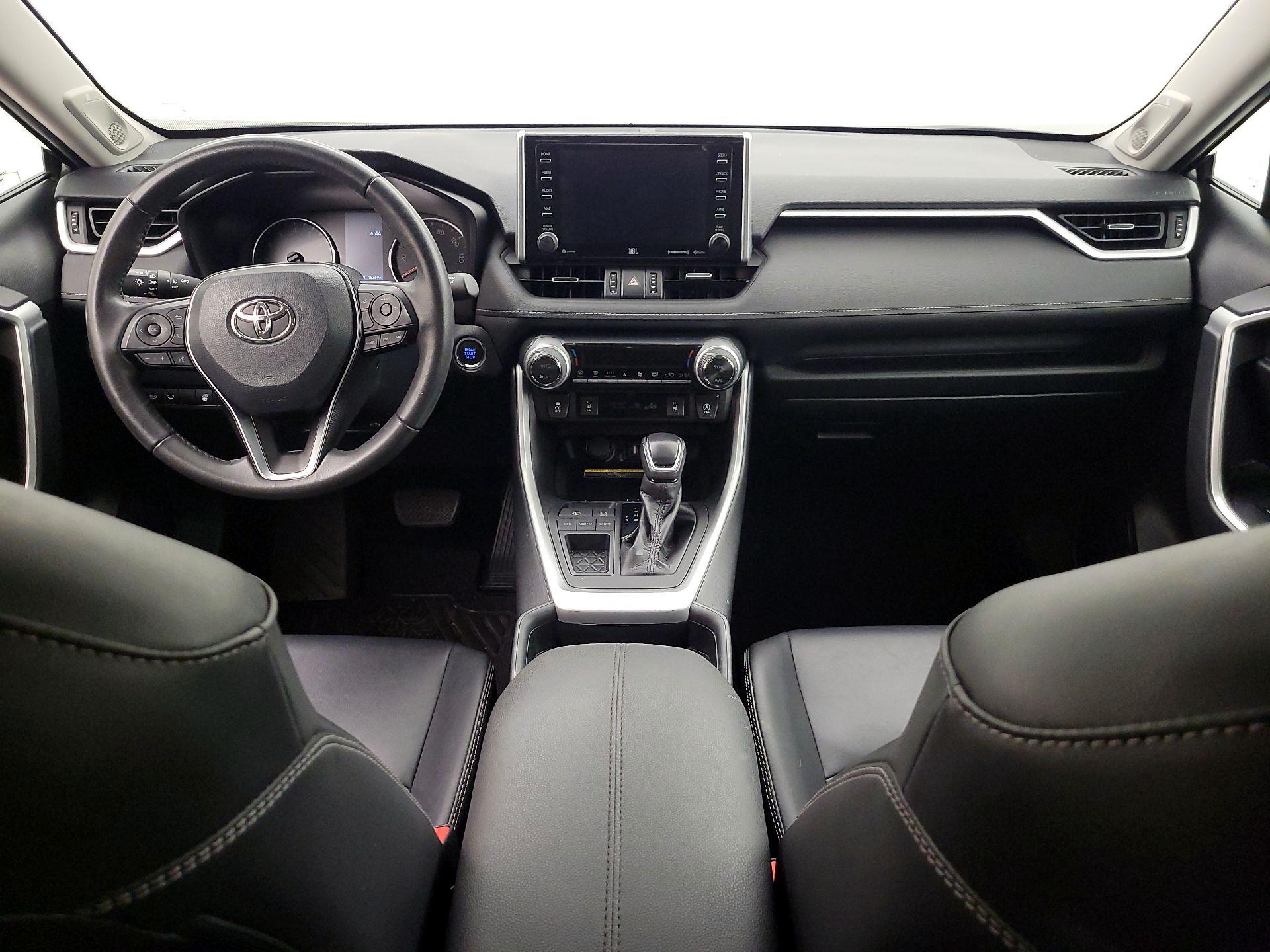 Thumbnail: 2020 Toyota RAV4 - 9