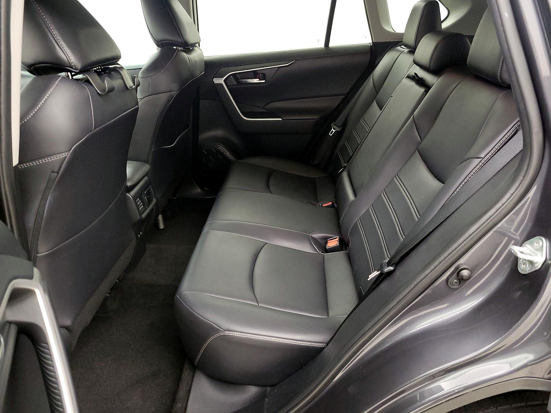 Thumbnail: 2020 Toyota RAV4 - 20