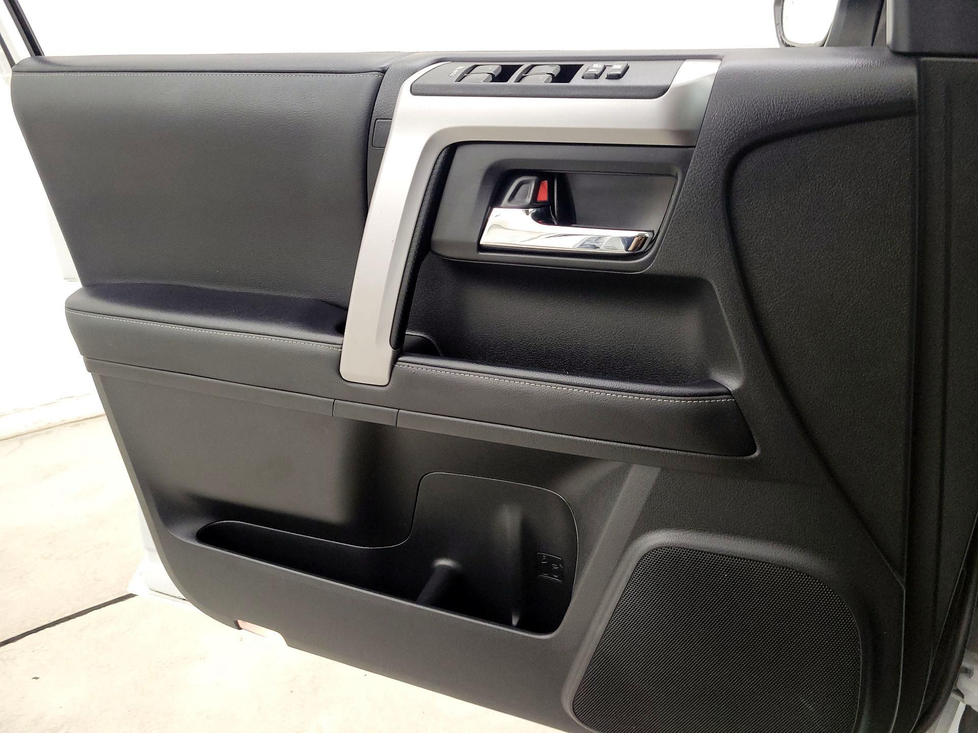 Thumbnail: 2024 Toyota 4Runner - 12