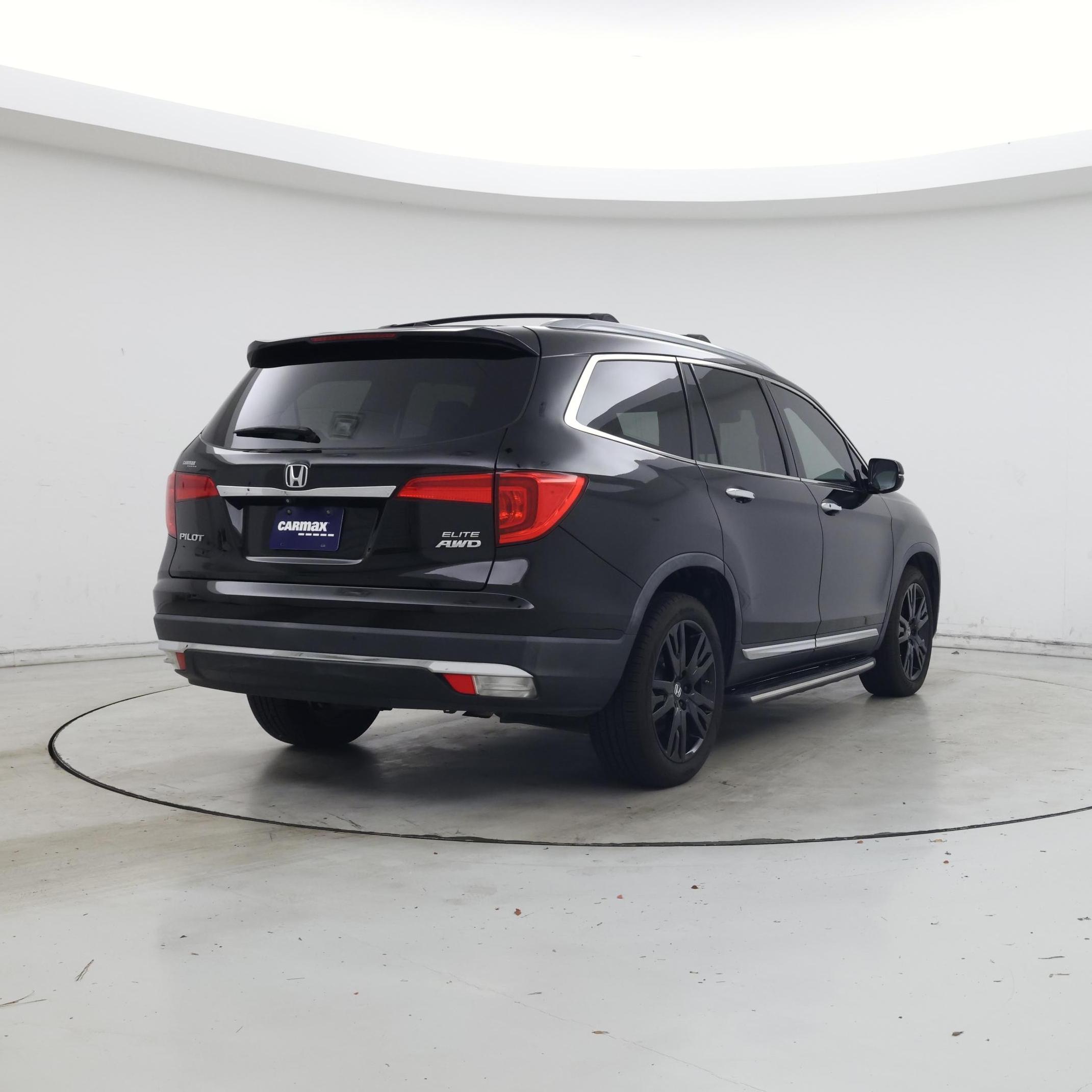 Thumbnail: 2016 Honda Pilot - 8