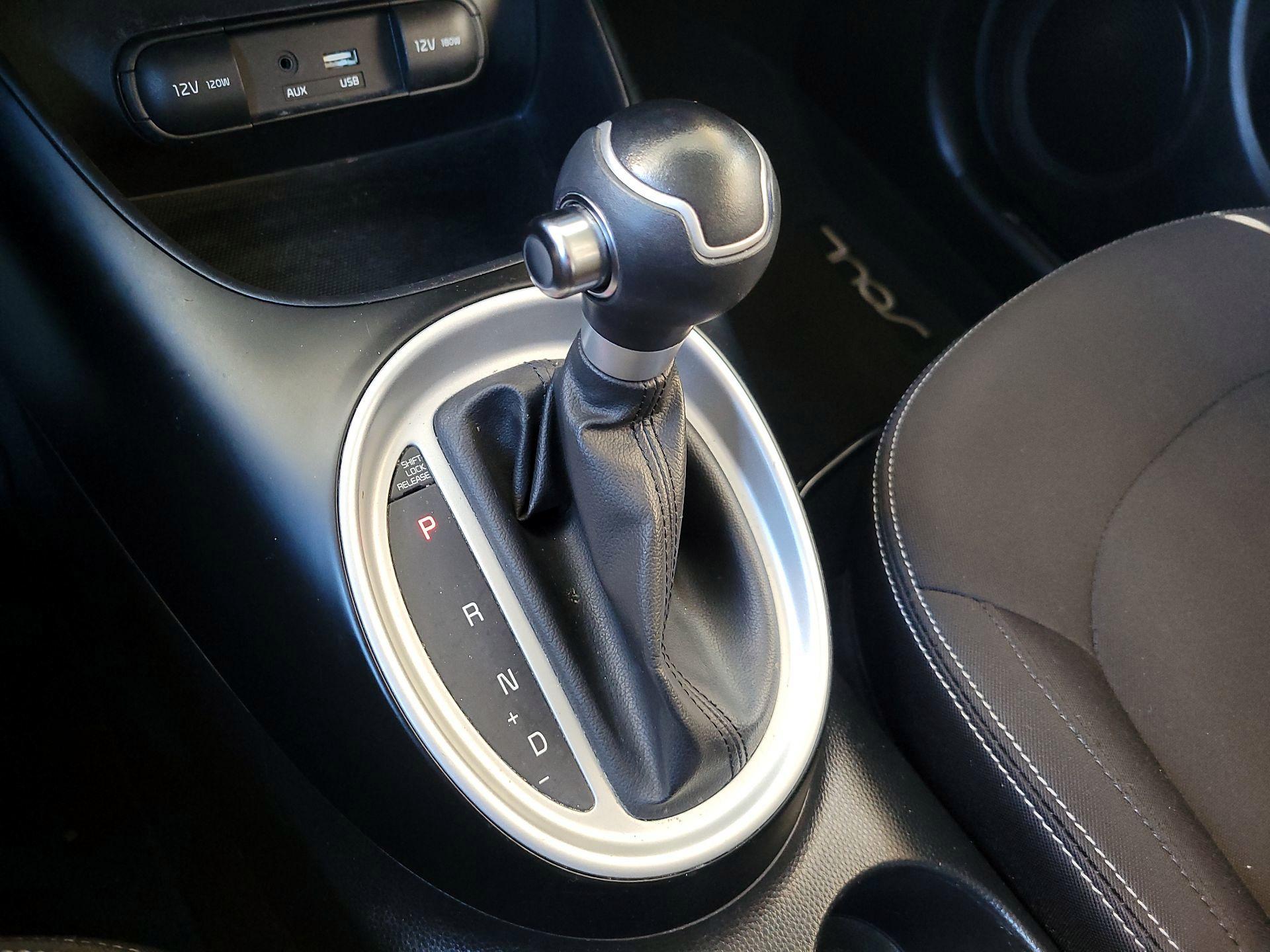 Thumbnail: 2016 Kia Soul - 16